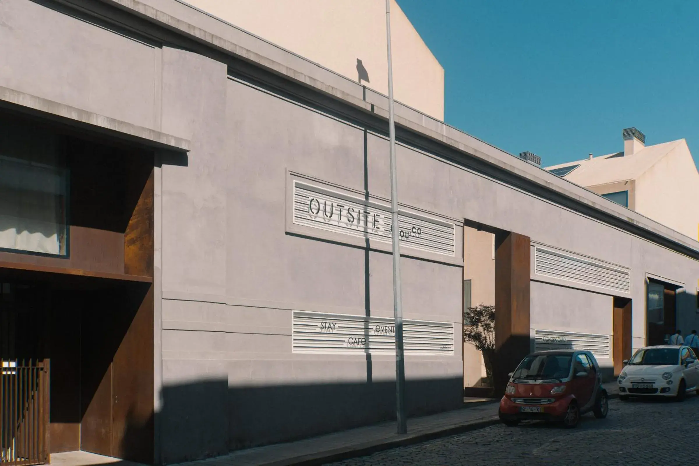 Facade/entrance in Outsite Porto Mouco Facade/entrance in Outsite Porto Mouco