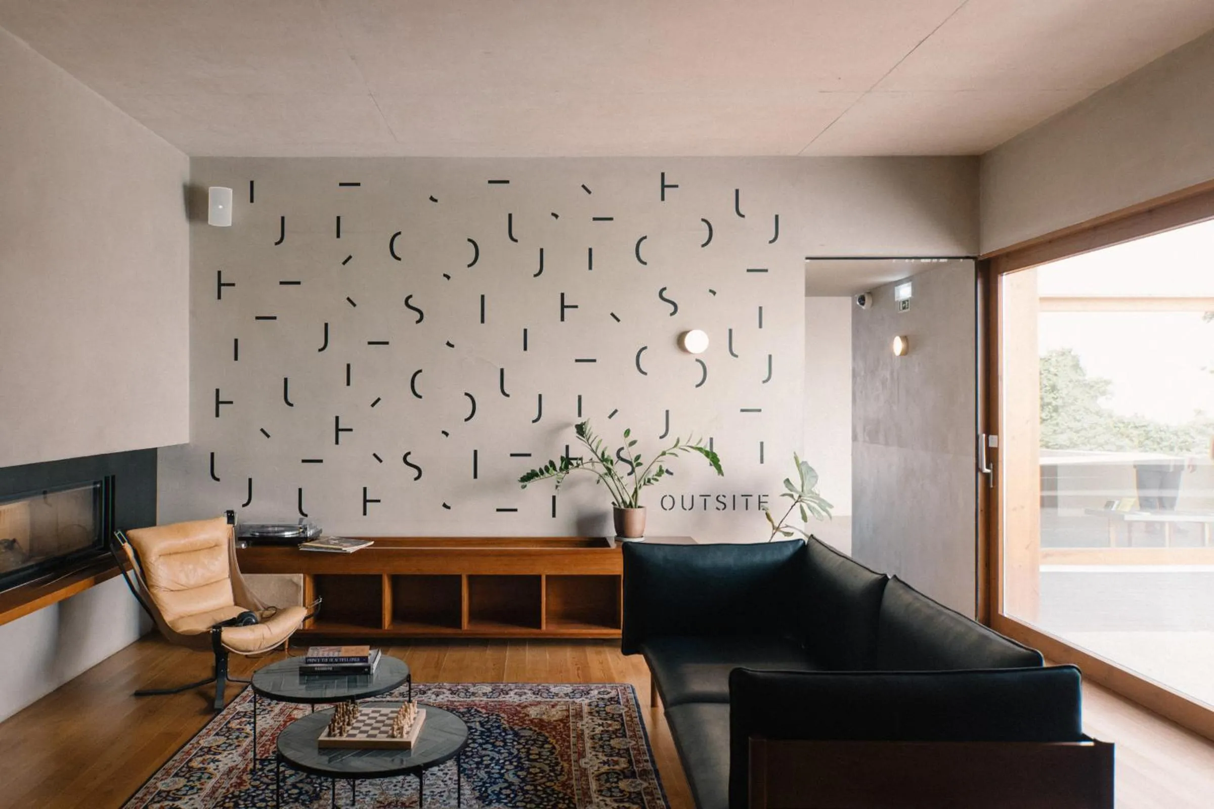 Library in Outsite Porto Mouco