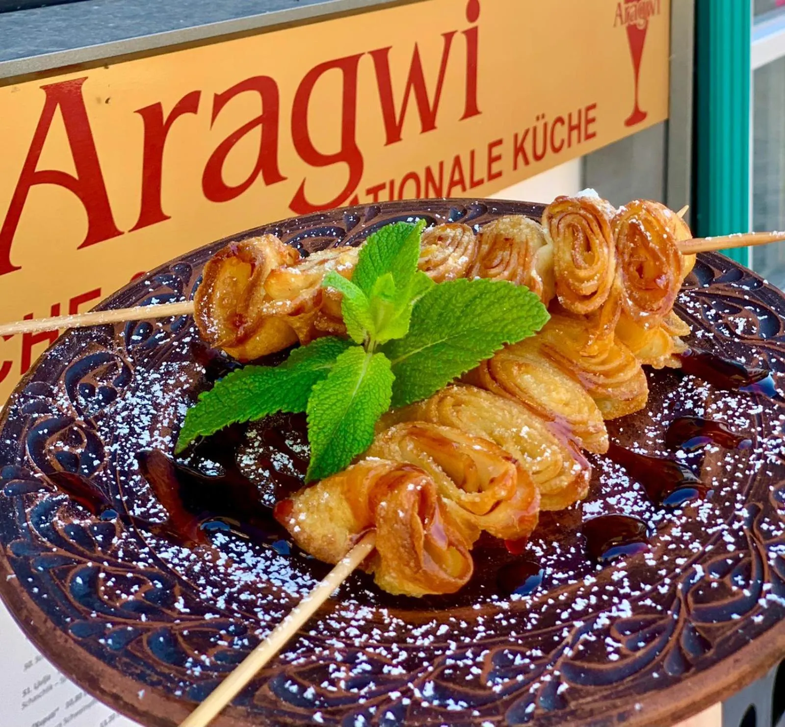Restaurant/places to eat in Hotel & Restaurant Aragwi