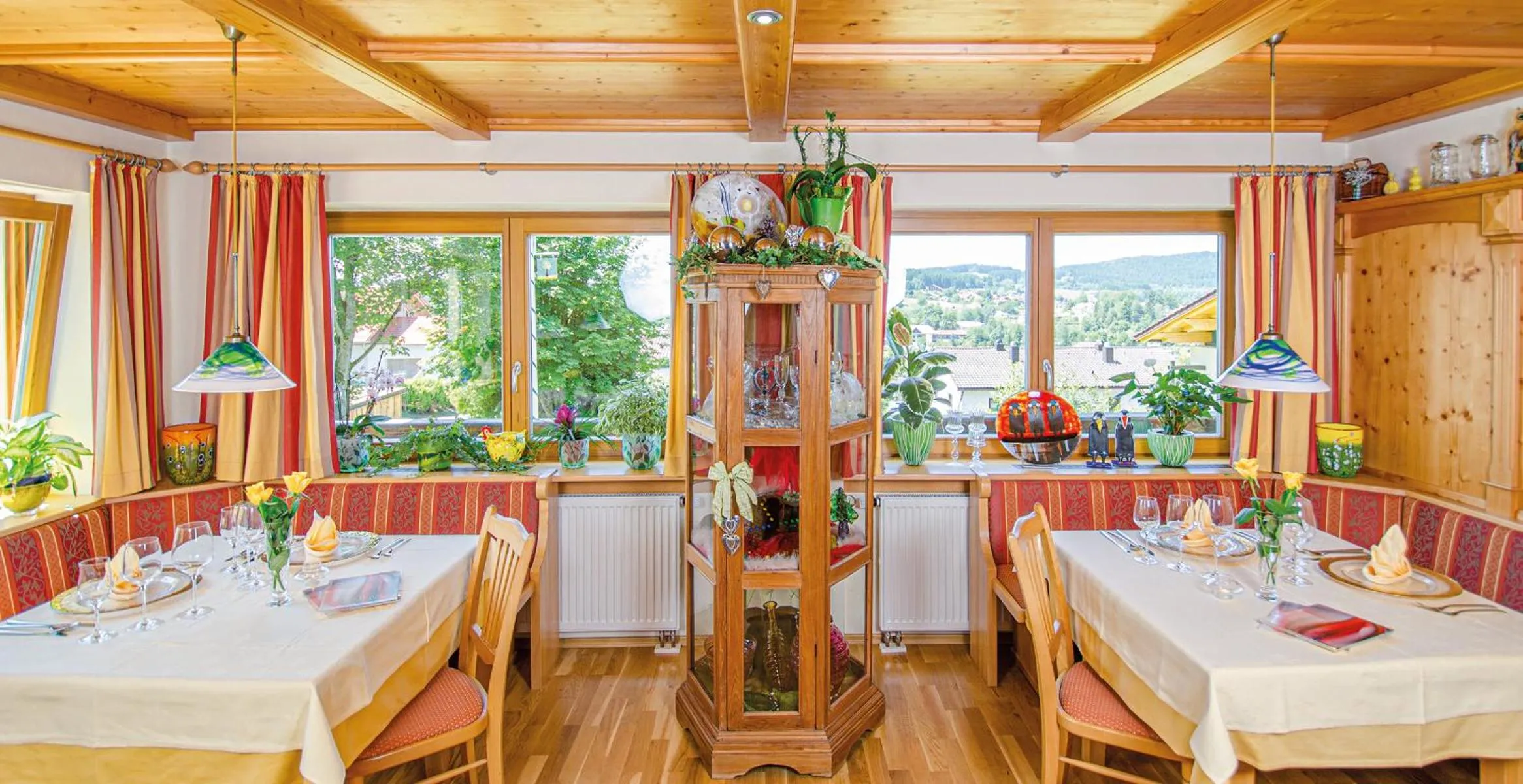 Restaurant/places to eat in Glashotel