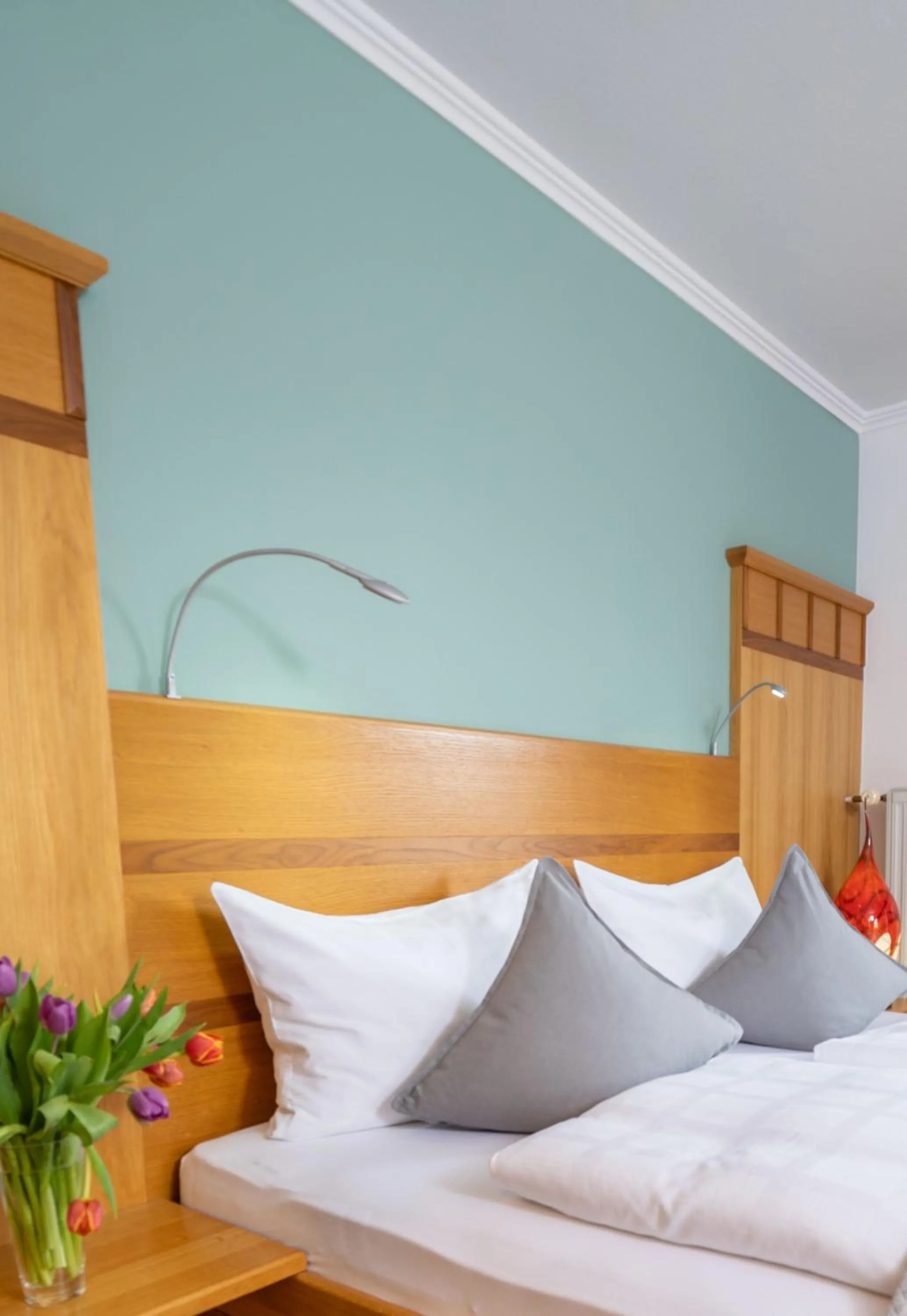 Photo of the whole room, Bed in Glashotel