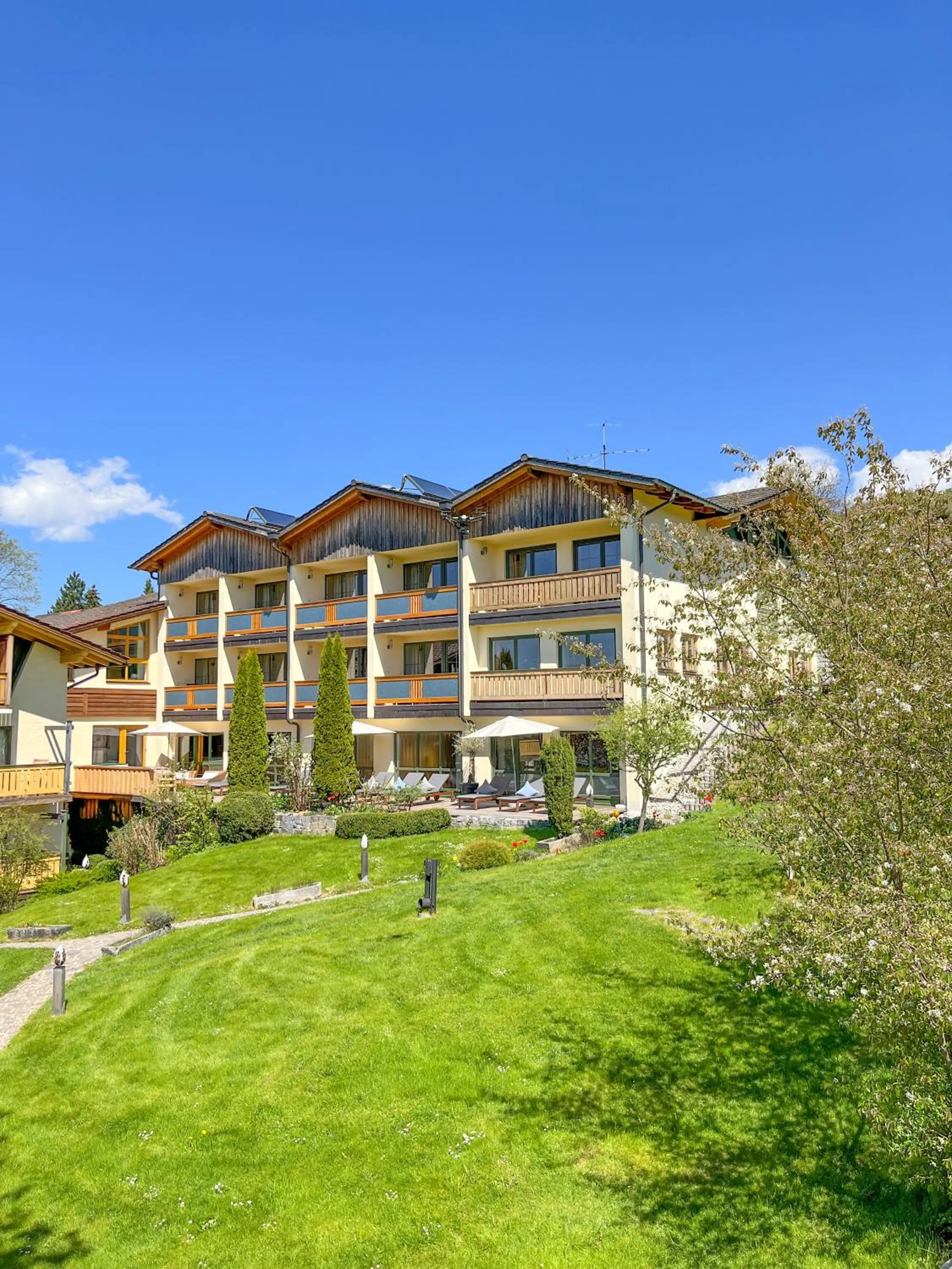 Property building in Glashotel