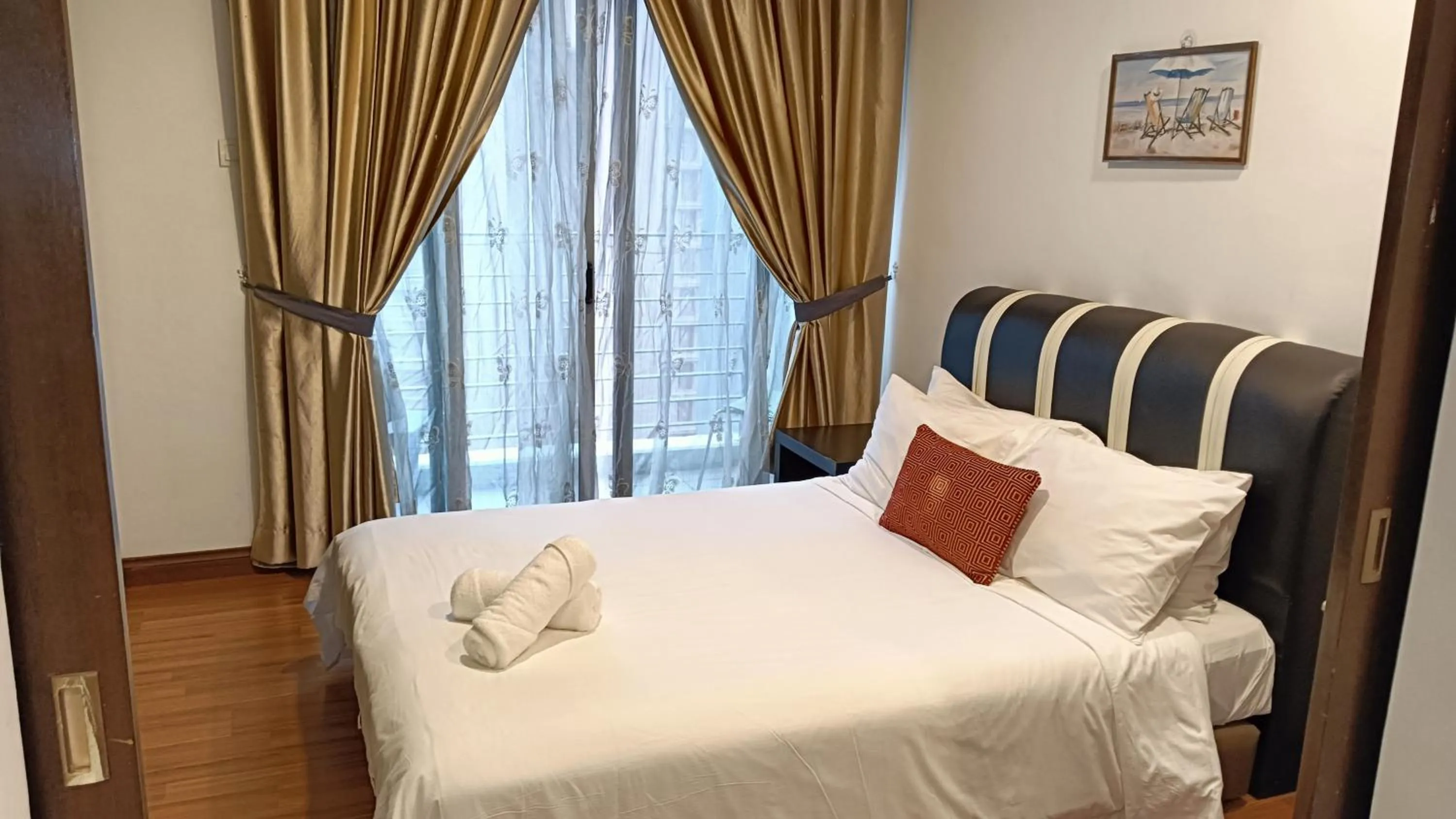 Bed in One Maxim Residence at Taragon