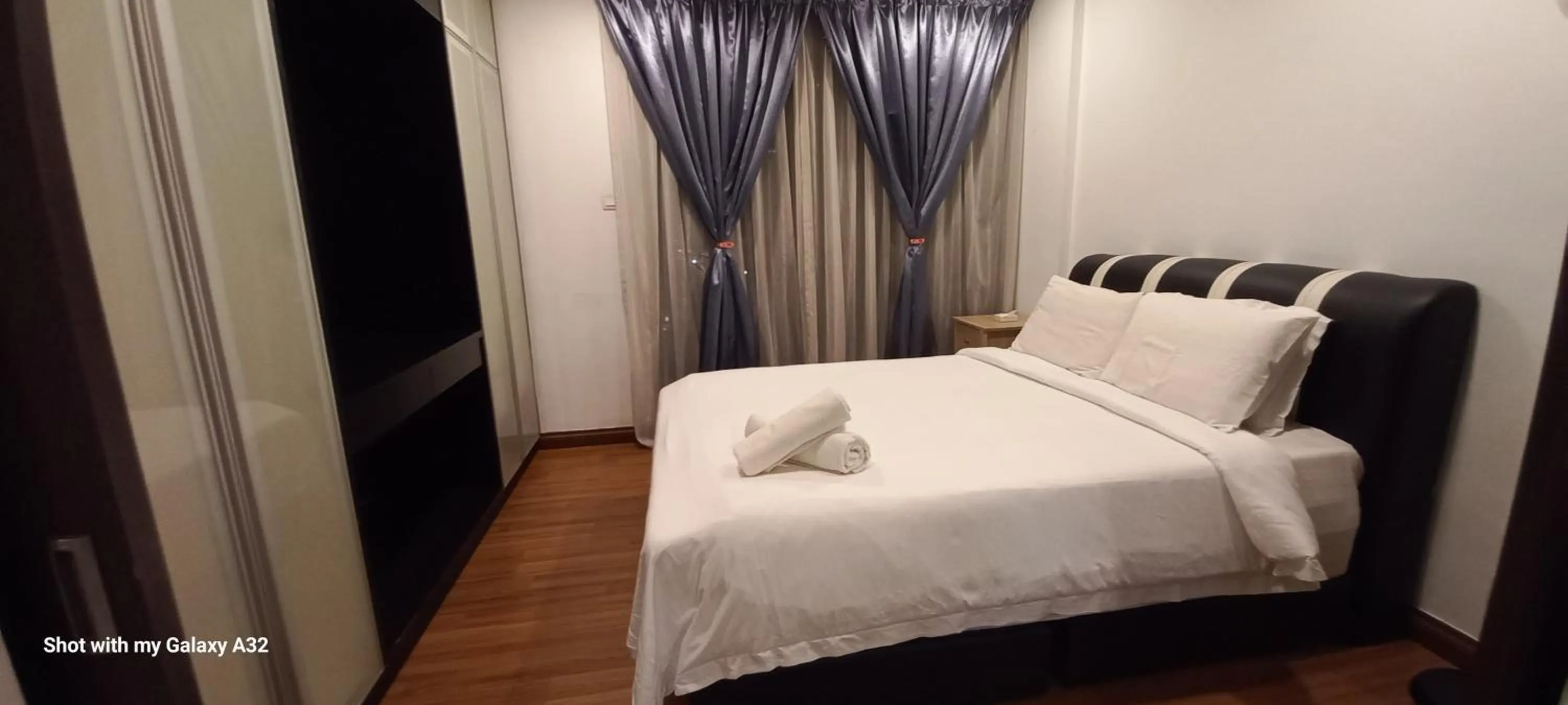 Bedroom, Bed in One Maxim Residence at Taragon