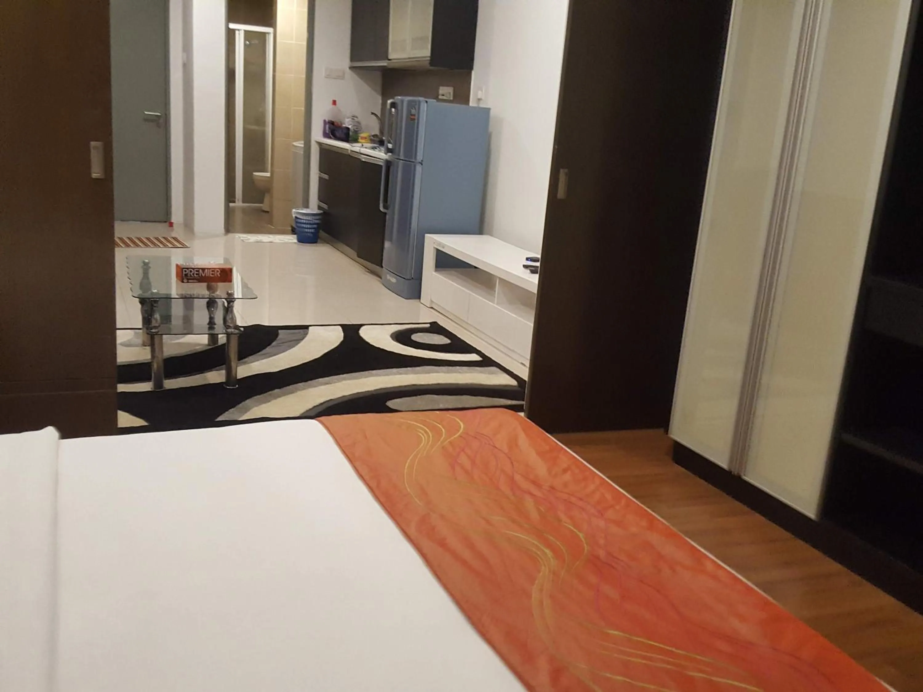 Photo of the whole room in One Maxim Residence at Taragon