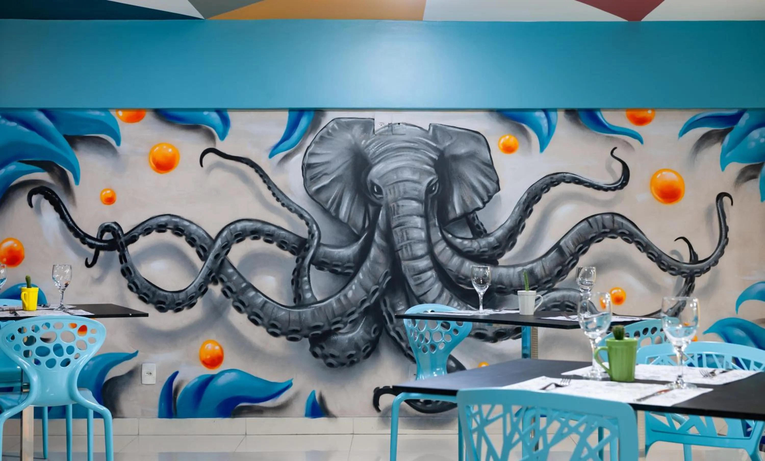 Restaurant/places to eat in Mural Living Hotel Manaus