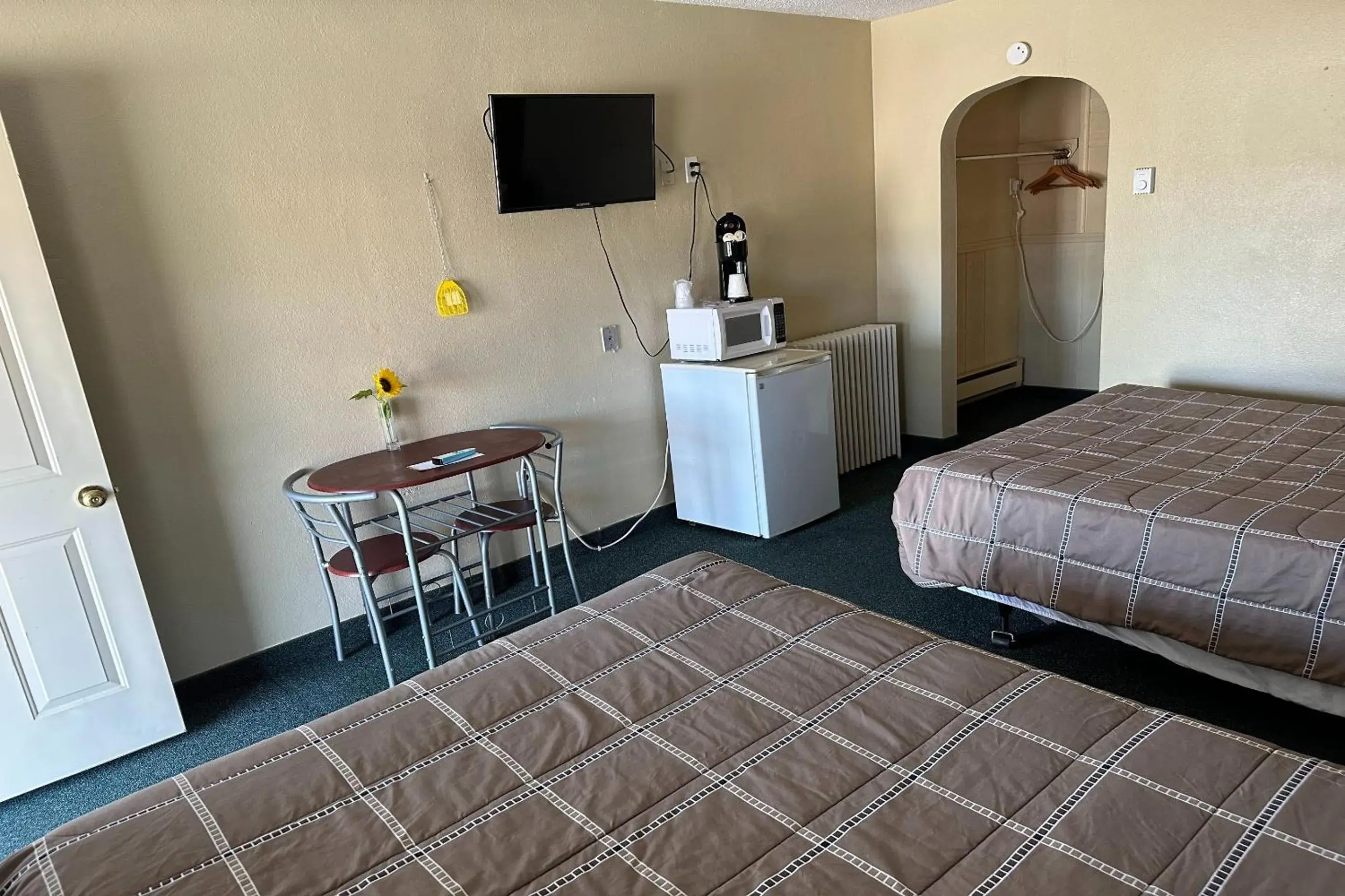 Bedroom, Bed in Love Hotels Murdo by OYO on Interstate 90 Bedroom, Bed in Love Hotels Murdo by OYO on Interstate 90