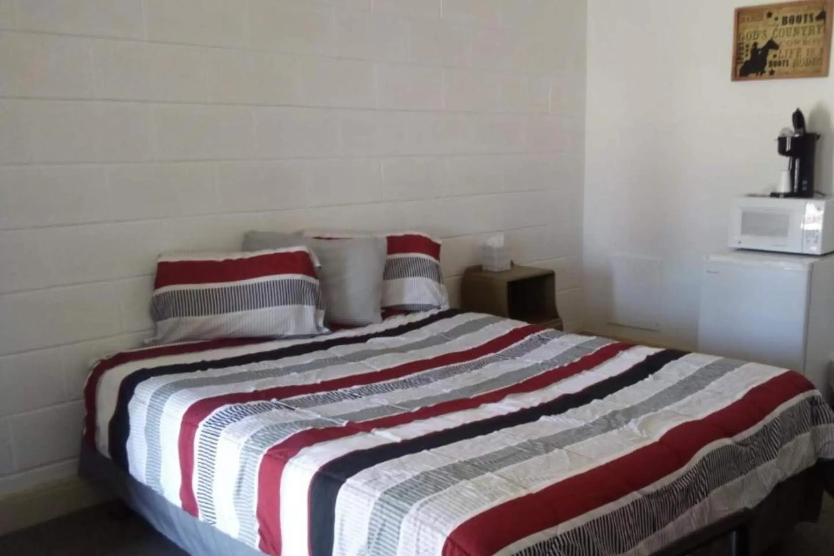 Bedroom, Bed in Love Hotels Murdo by OYO on Interstate 90 Bedroom, Bed in Love Hotels Murdo by OYO on Interstate 90