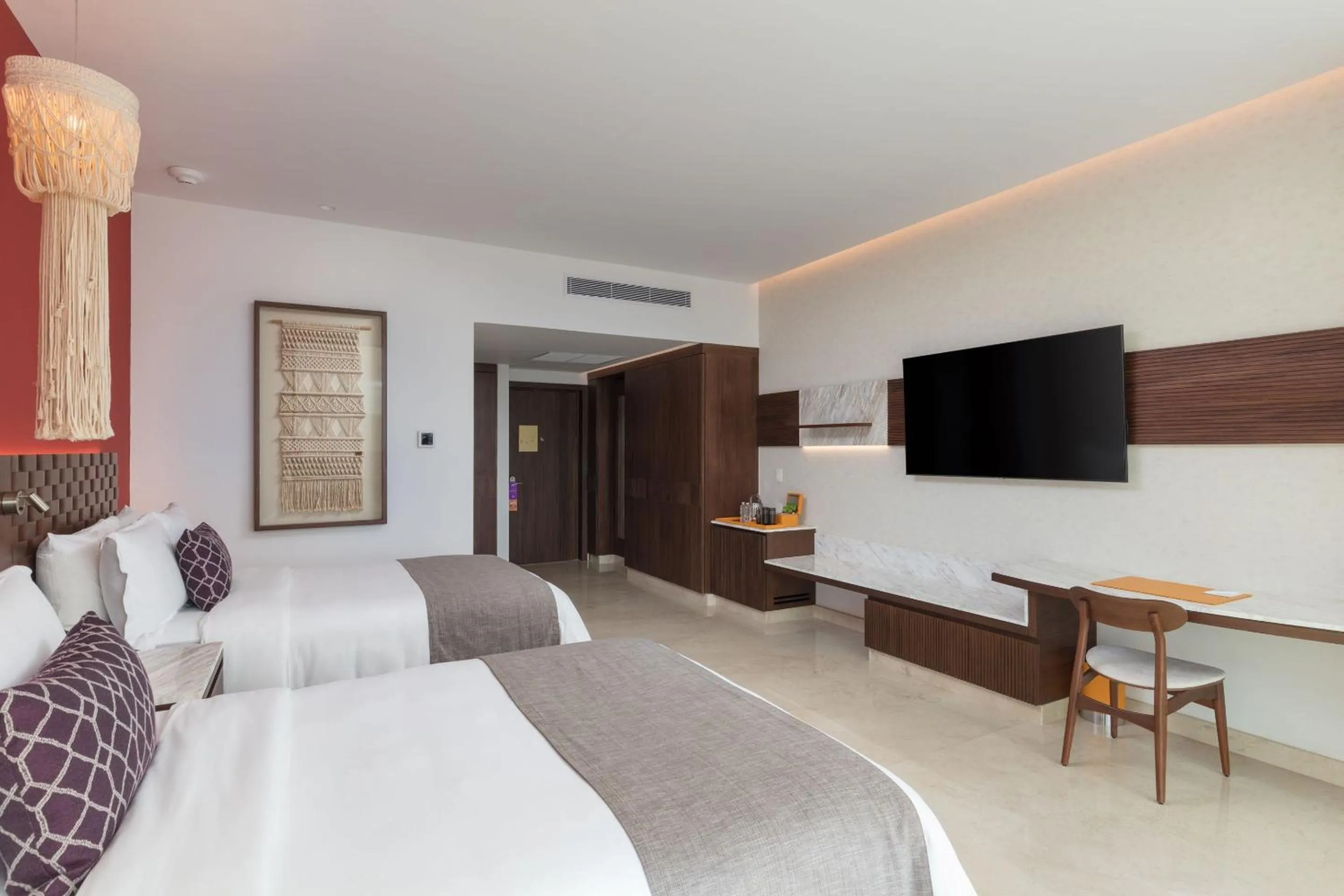 Photo of the whole room, Bed in Camino Real Mérida