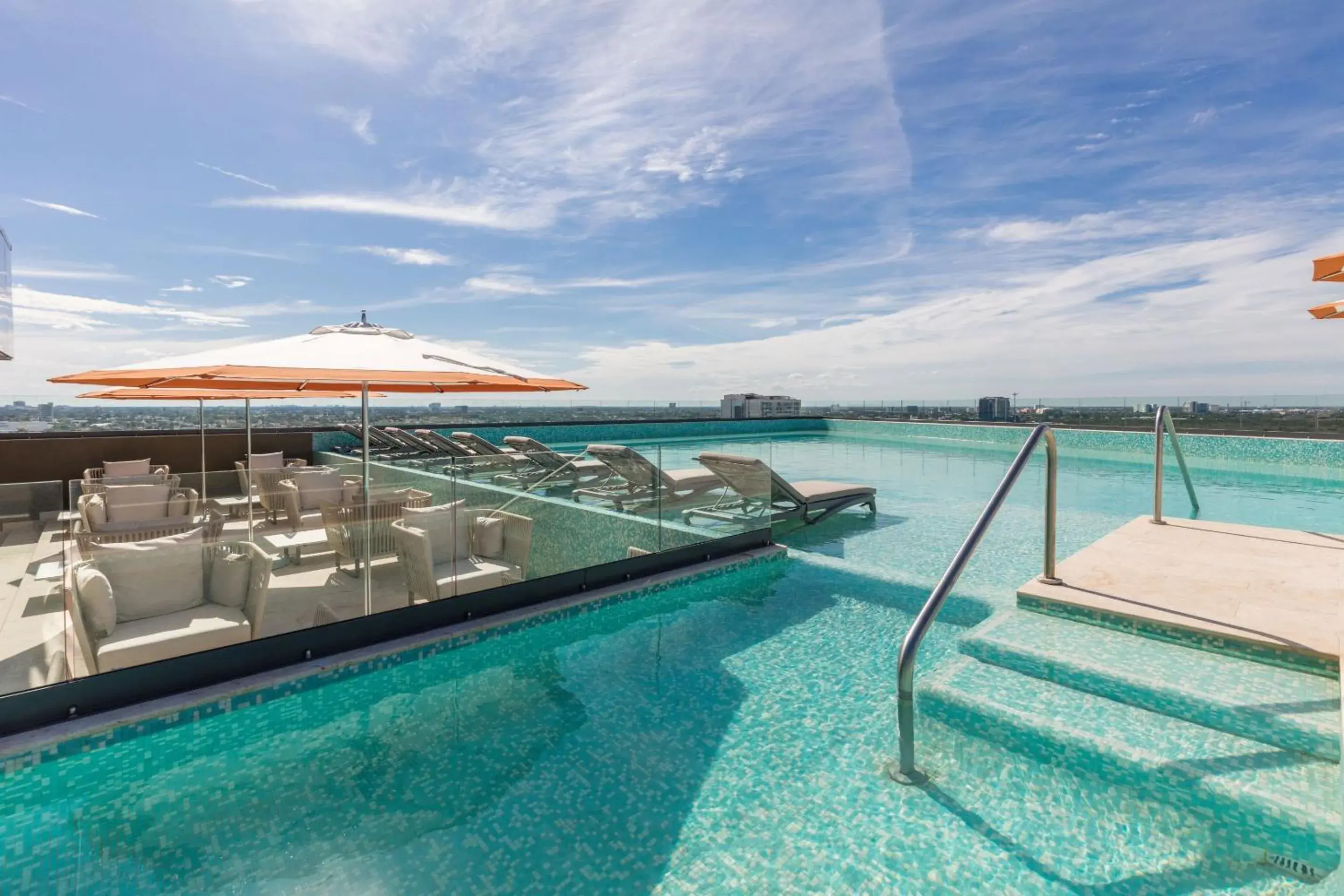 Swimming pool in Camino Real Mérida Swimming pool in Camino Real Mérida