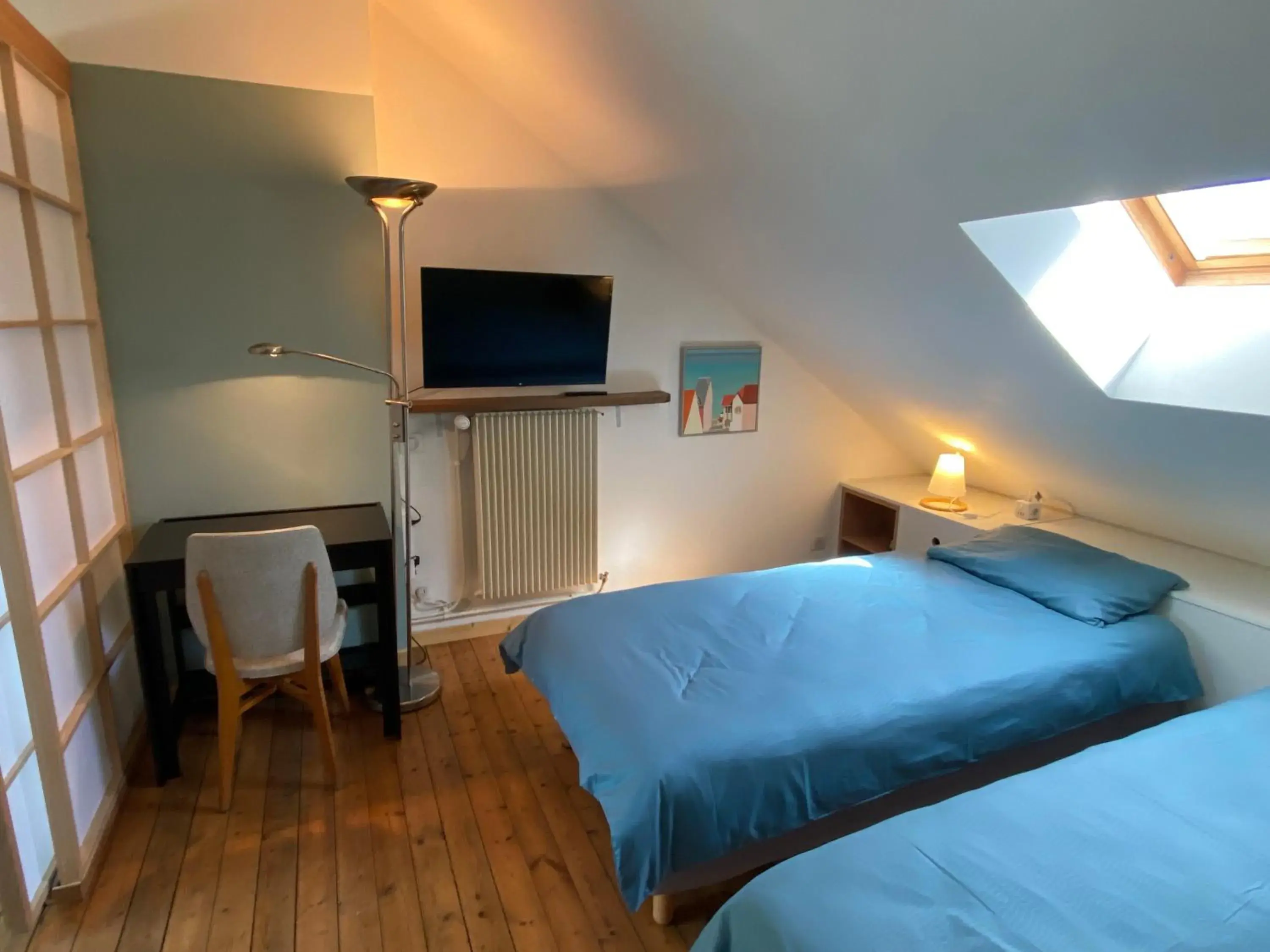 Double or Twin Room with Bathroom - single occupancy in La Chambre Claire Double or Twin Room with Bathroom - single occupancy in La Chambre Claire
