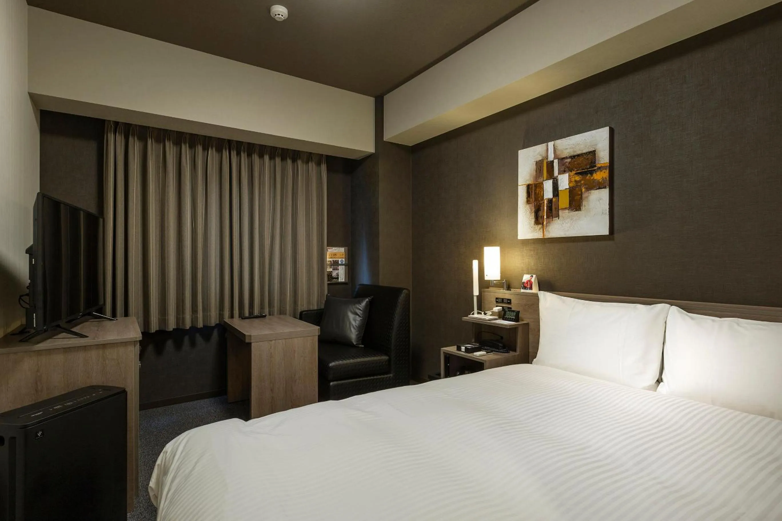 Photo of the whole room, Bed in Hotel Route-Inn Yonago