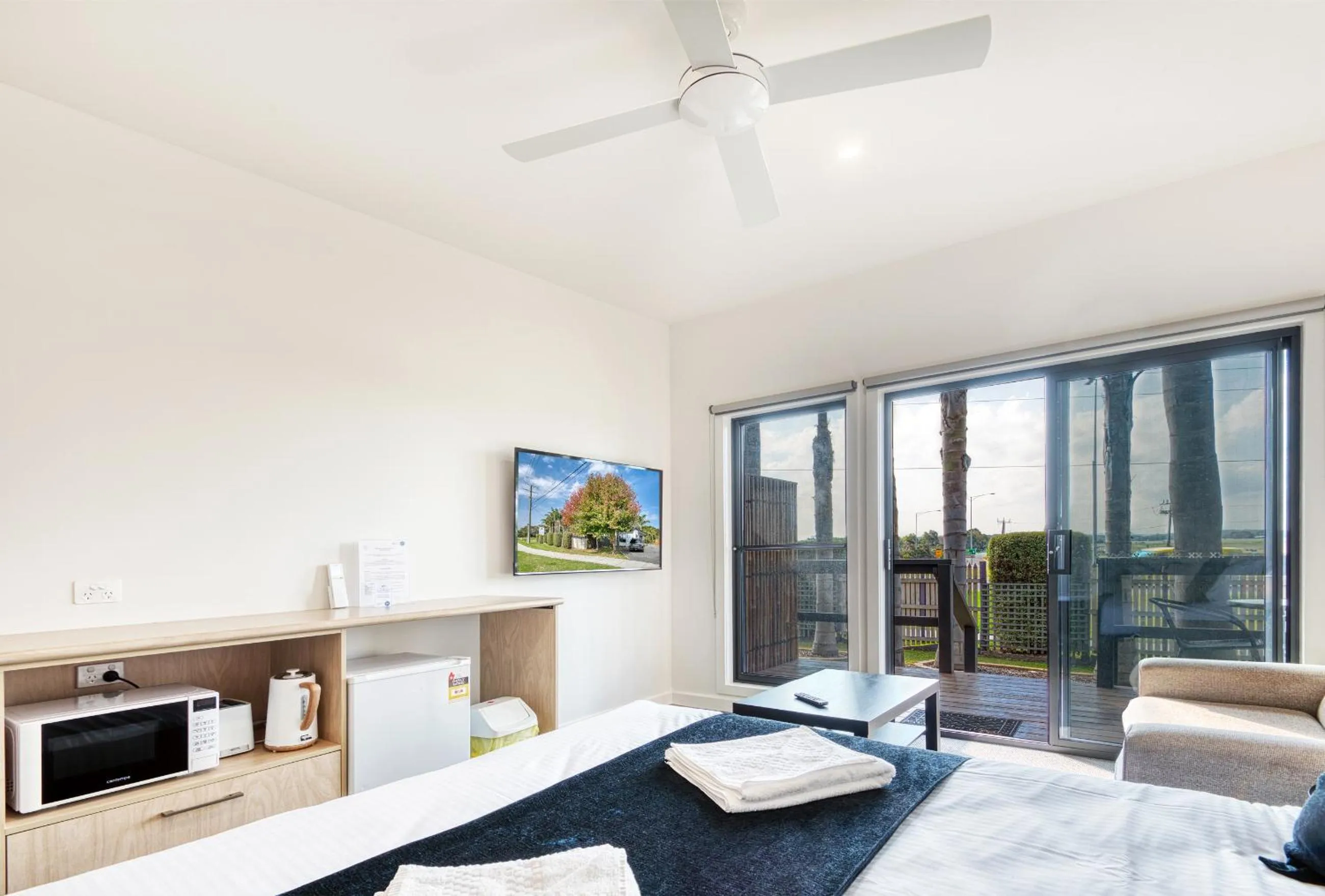 Bed in Inverloch Motel