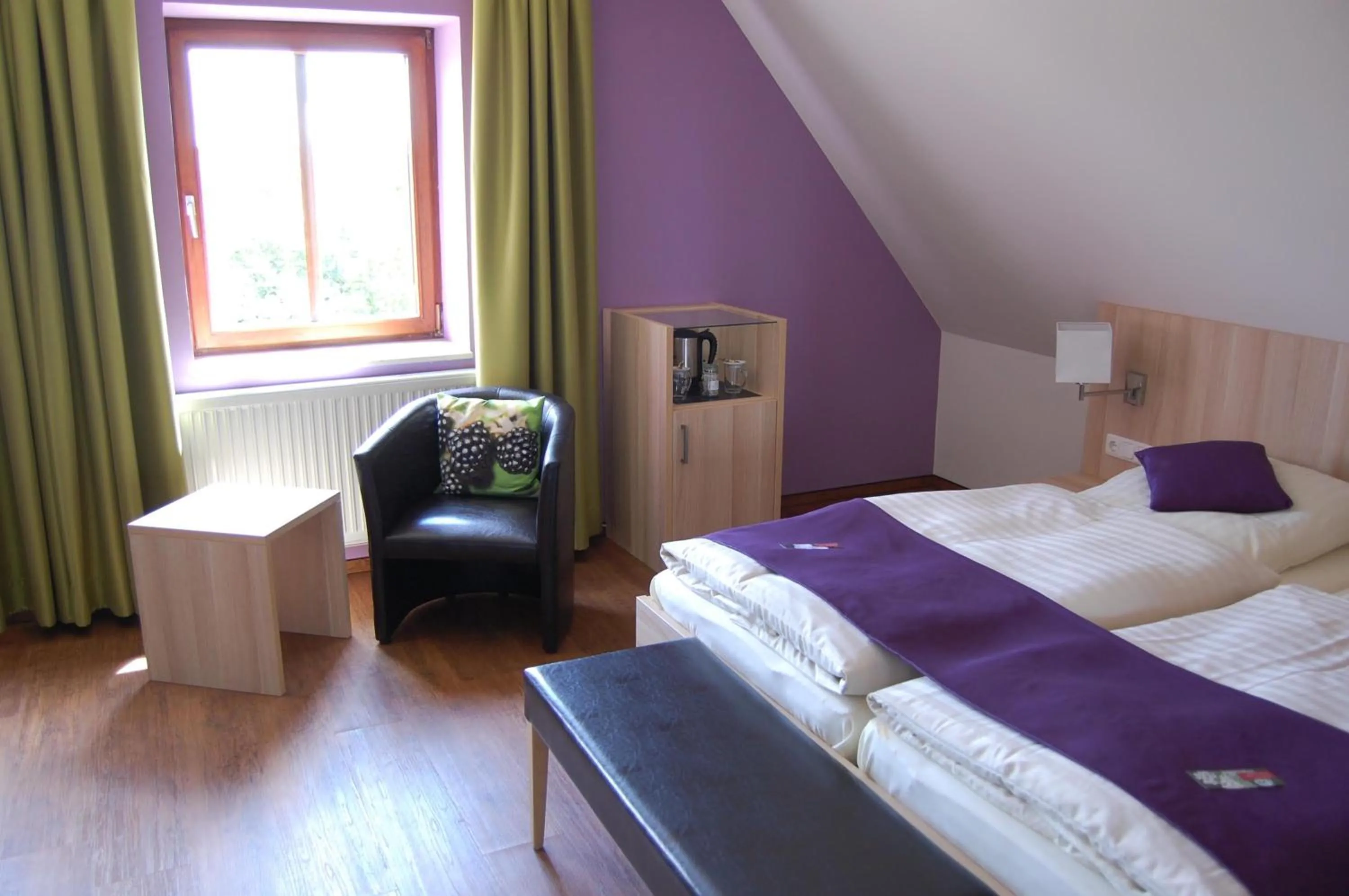 Bed in Gasthof Linden & Wildkräuterhotel