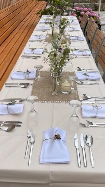 Restaurant/places to eat in Gasthof Linden & Wildkräuterhotel