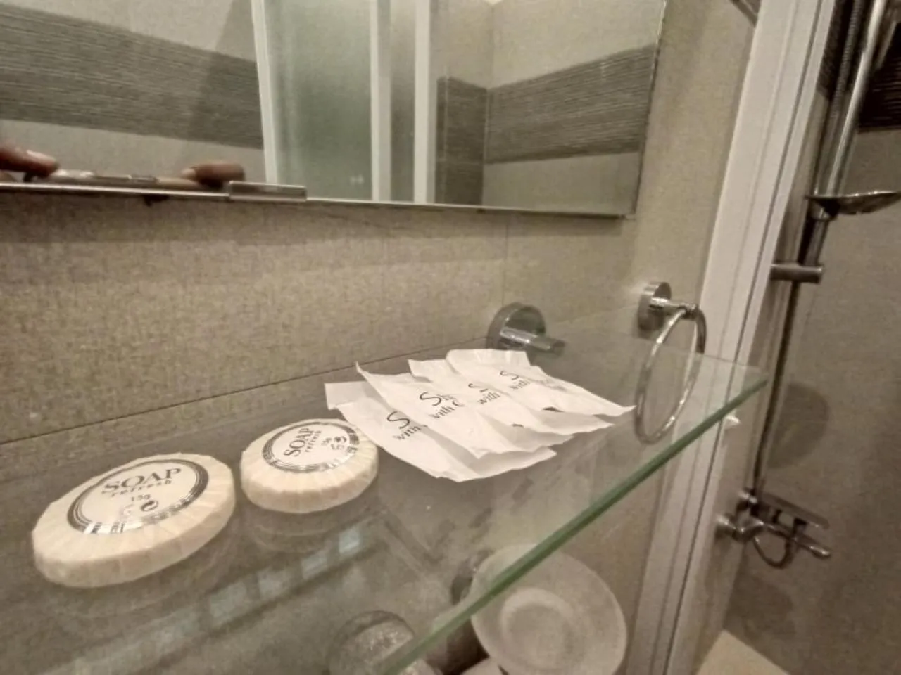 Toilet in Bohol Boutique Hotel