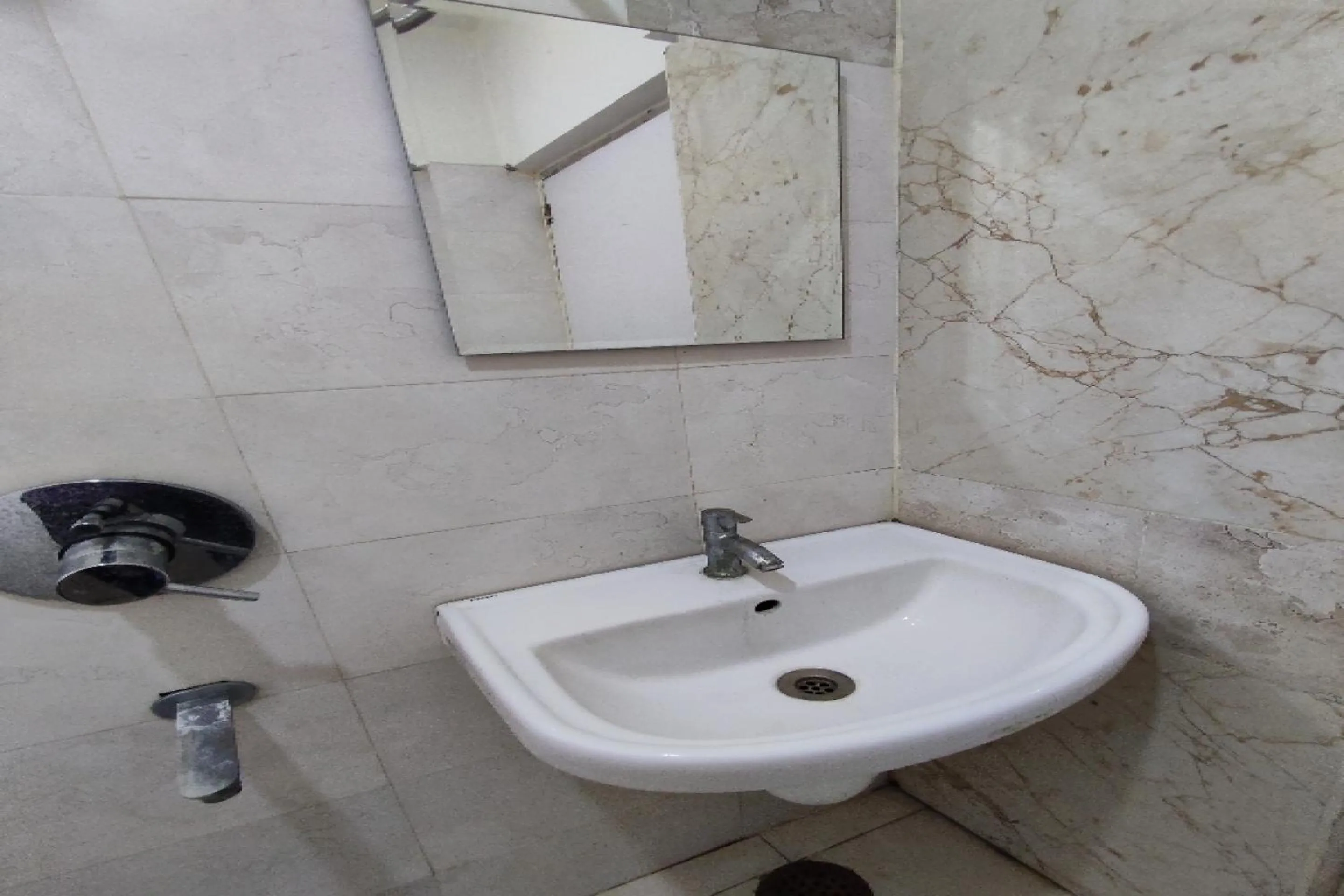 Bathroom in Collection O Sri Subhamastu Grand