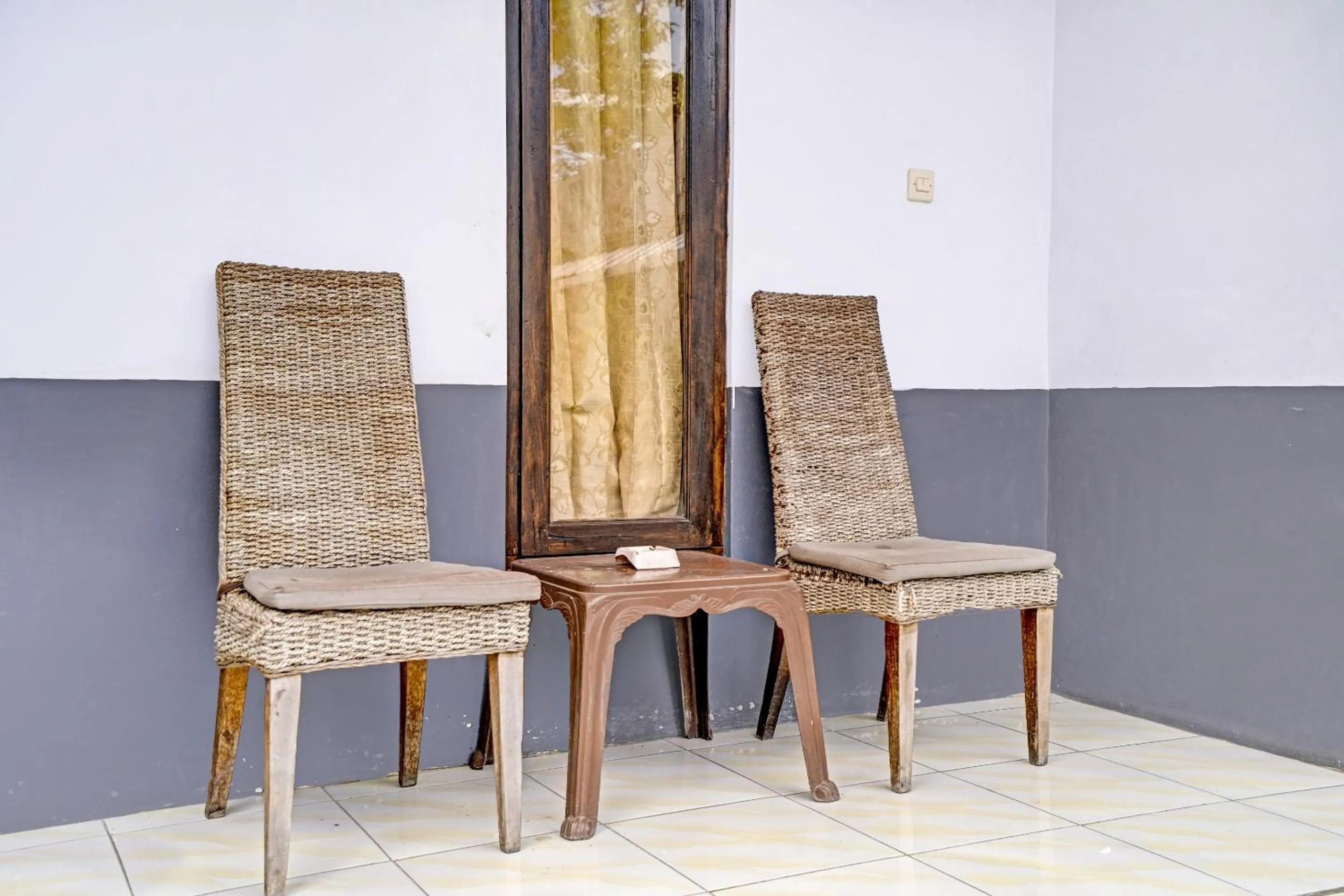 Lobby or reception in OYO 90405 Penginapan Sasti Kuningan