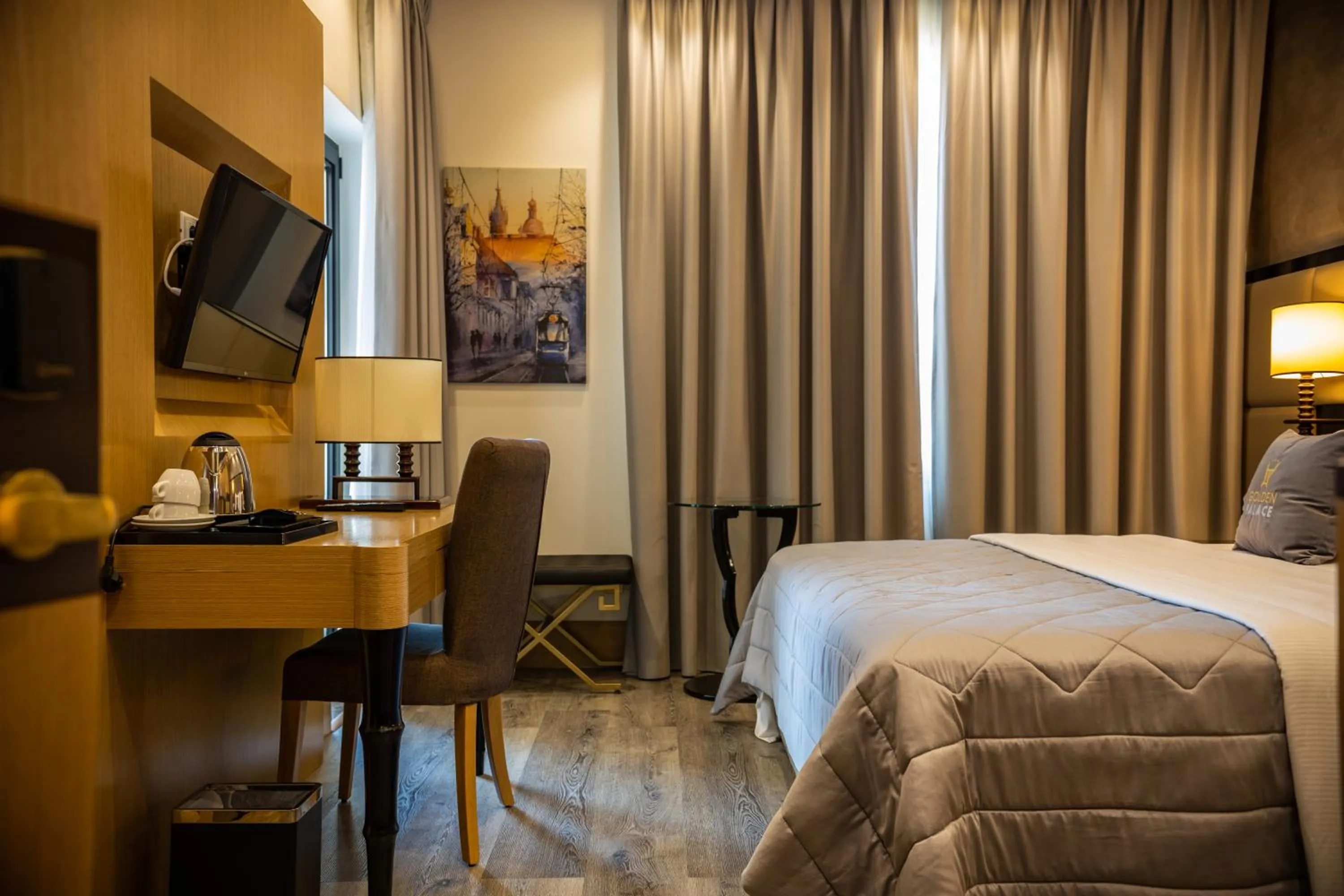 Photo of the whole room, Bed in Hotel Golden Palace