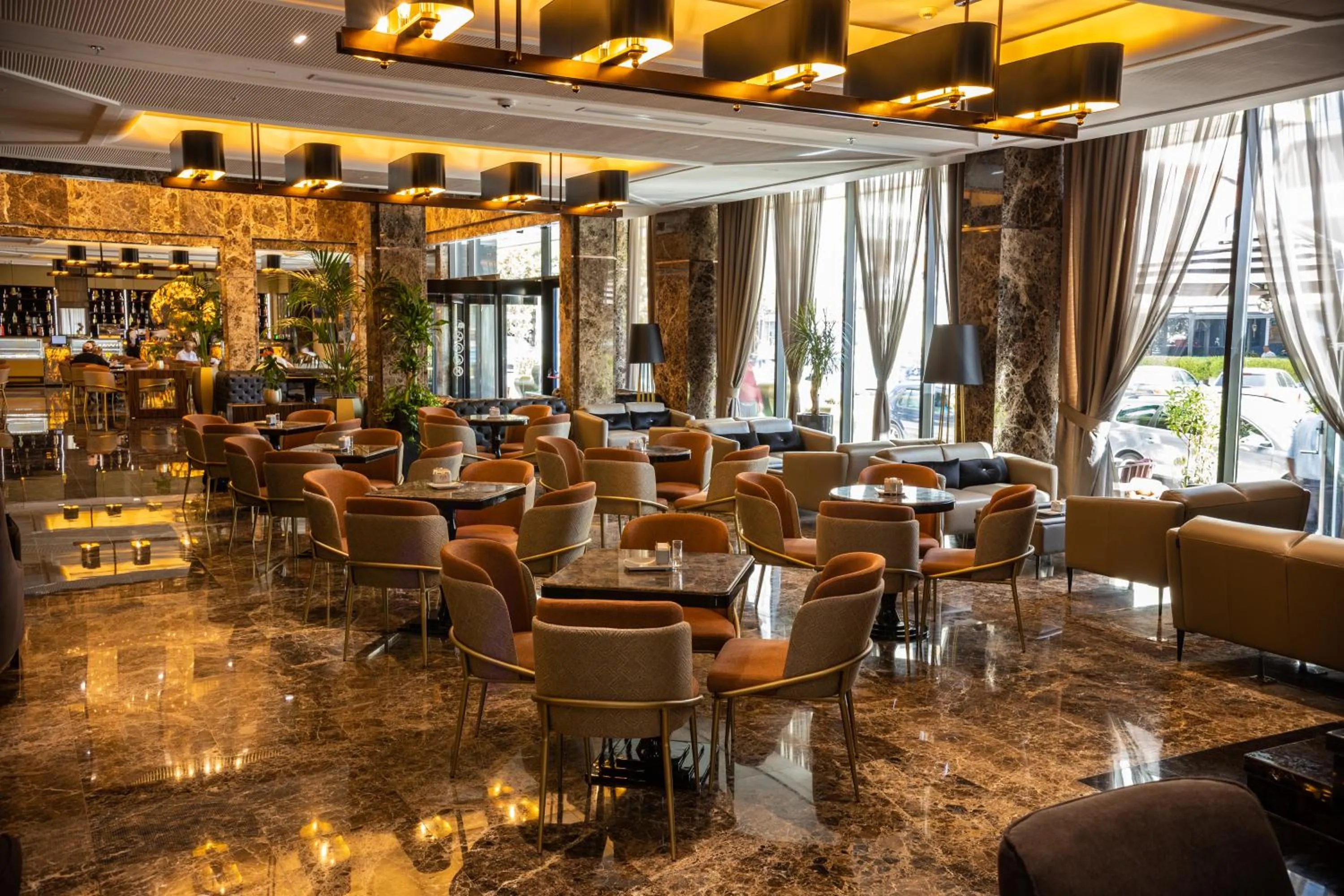 Lounge or bar in Hotel Golden Palace