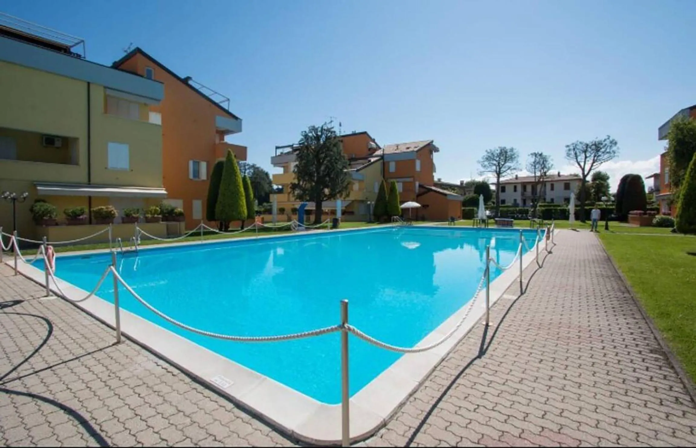 Property building in Appartamento Garden Ville