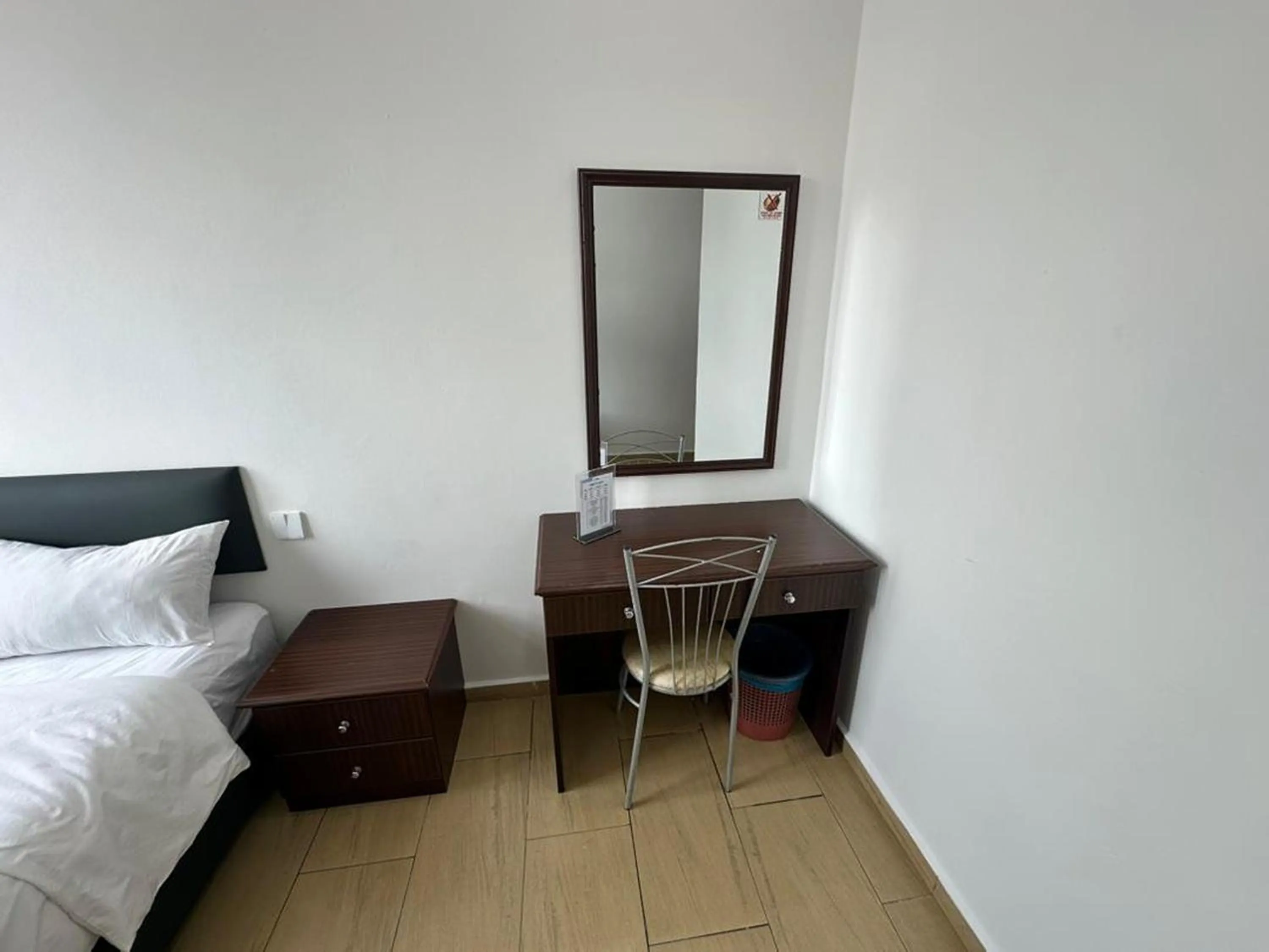 Bedroom, Bed in Glistar Hotel