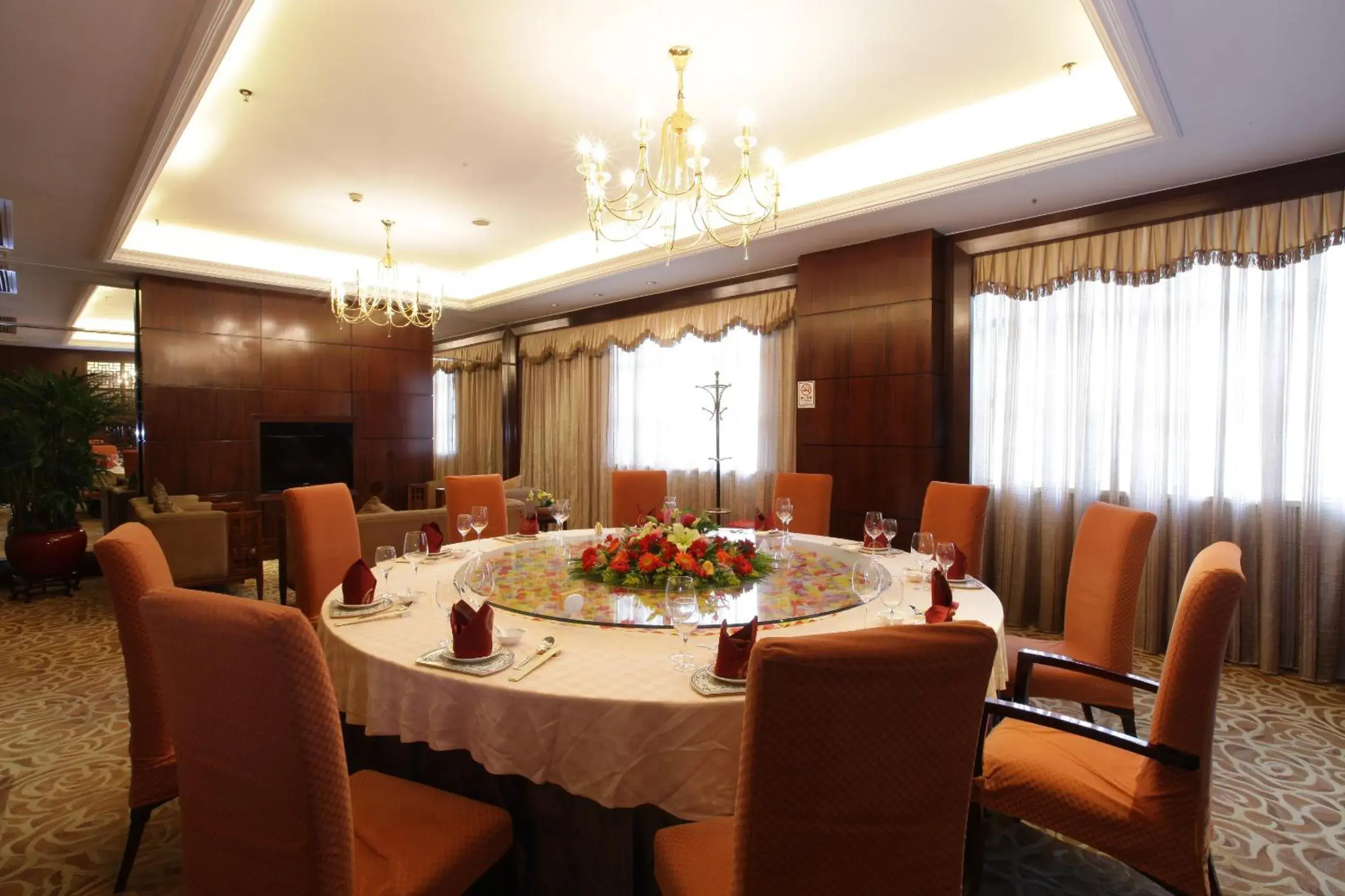 Restaurant/places to eat, Banquet Facilities in Grand Royal Hotel