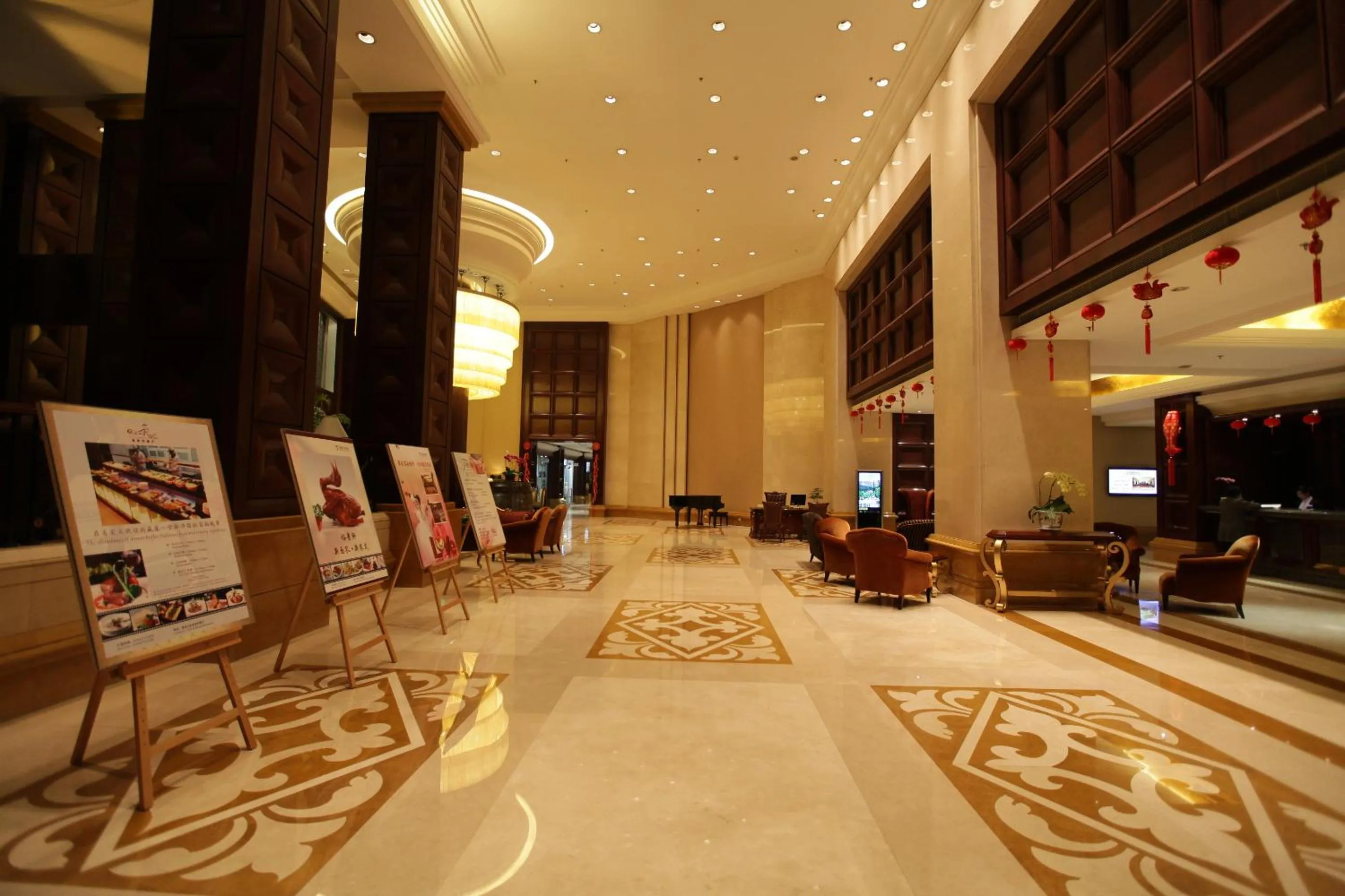 Lobby or reception in Grand Royal Hotel