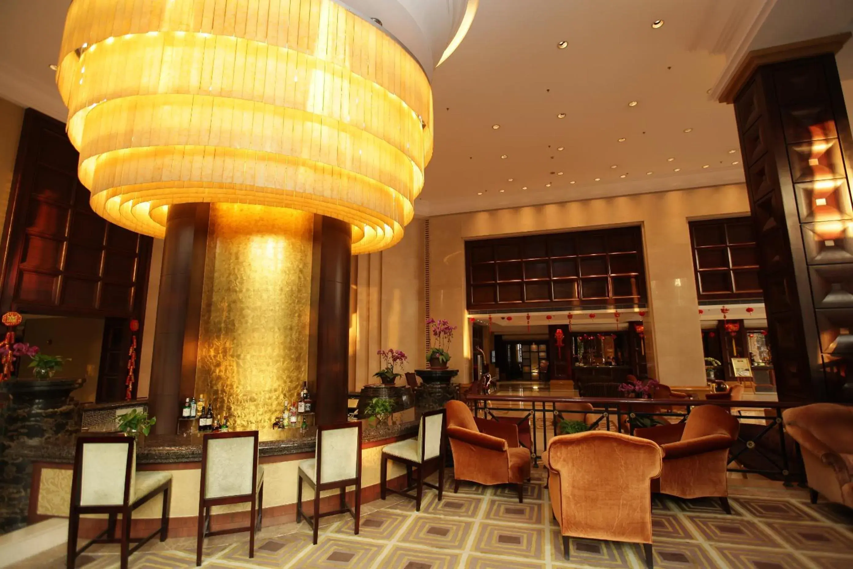 Lobby or reception, Restaurant/Places to Eat in Grand Royal Hotel