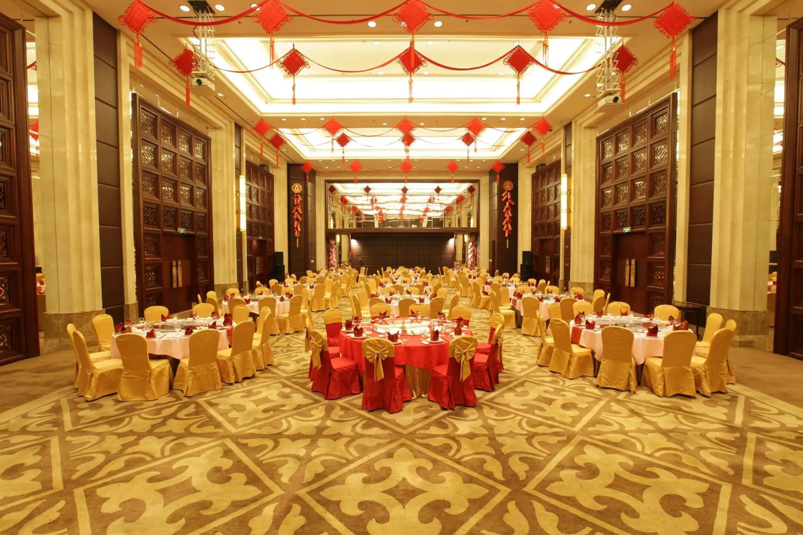 Banquet/Function facilities, Banquet Facilities in Grand Royal Hotel