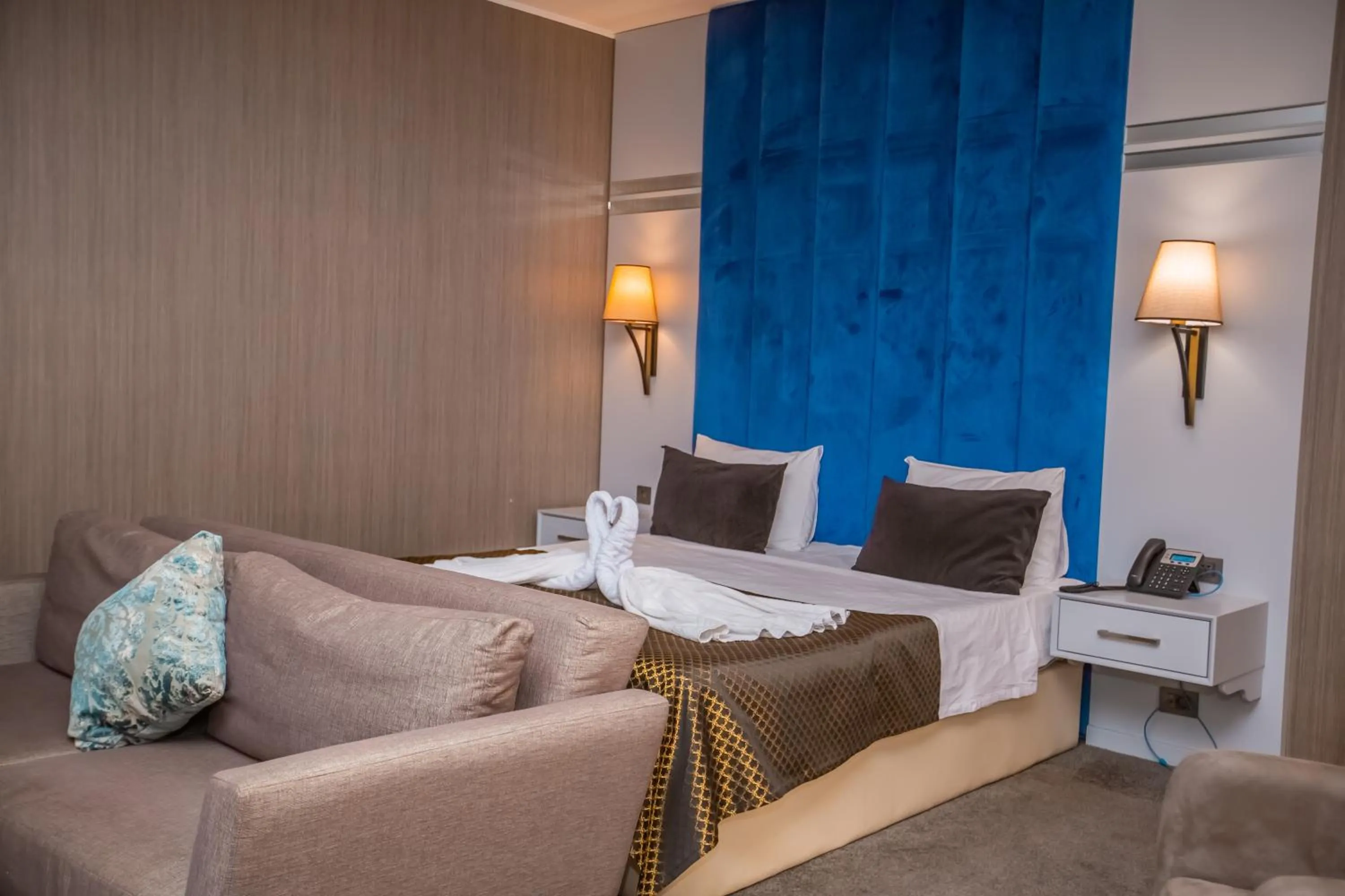 Bed in Premium Park Hotel