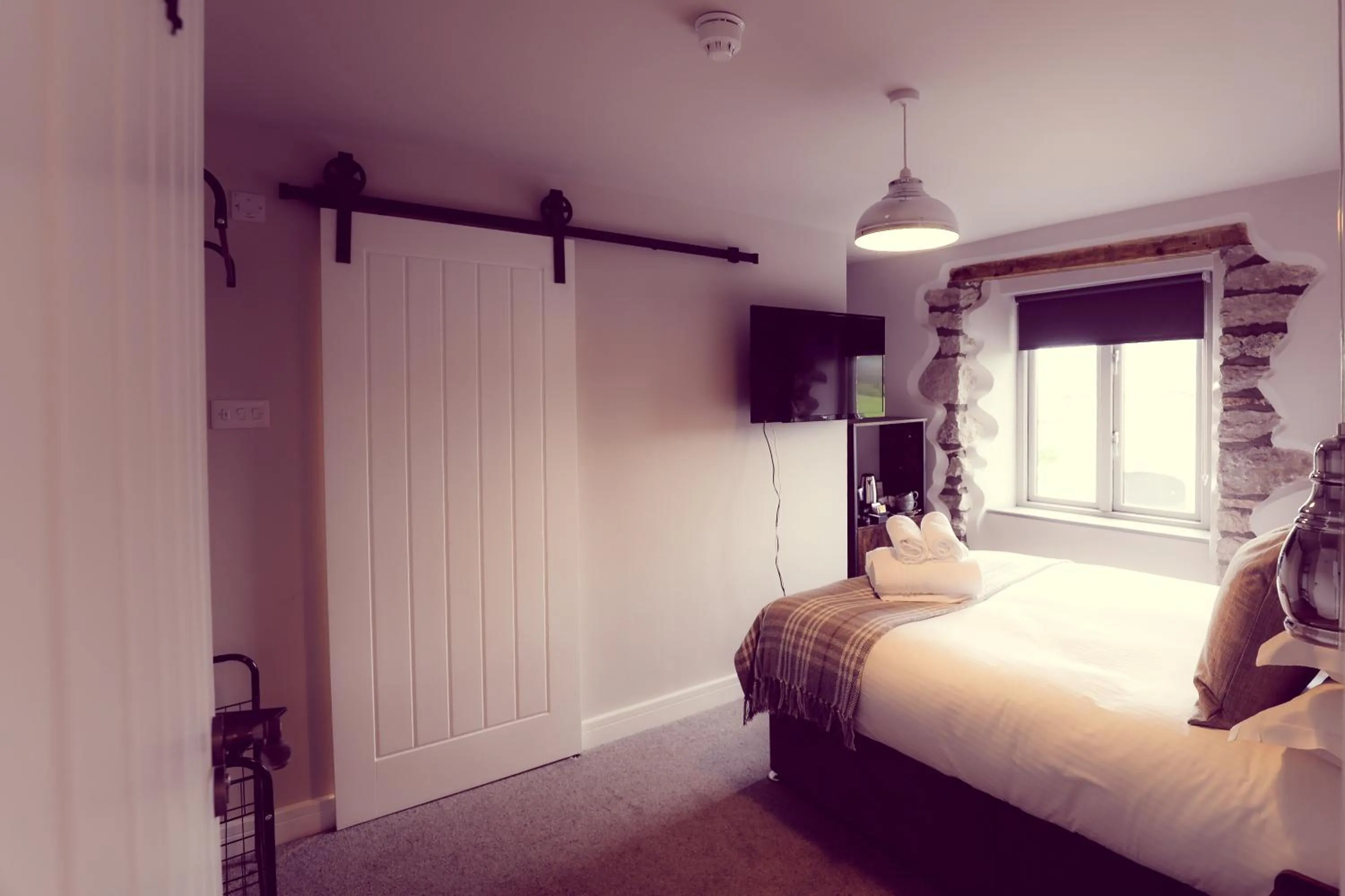 Bed in The Tavern at Hale