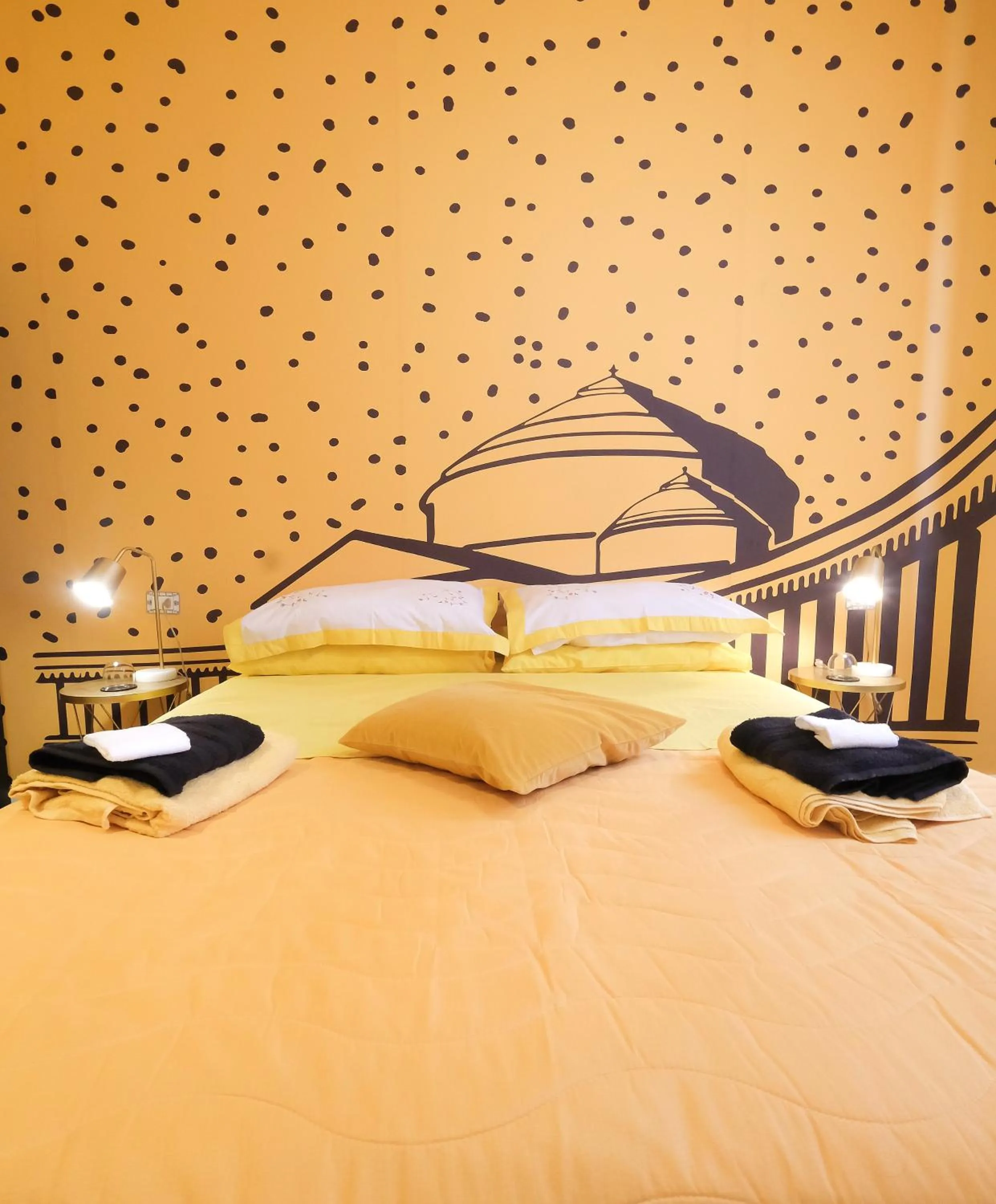 Bedroom, Bed in LH51 Rooms