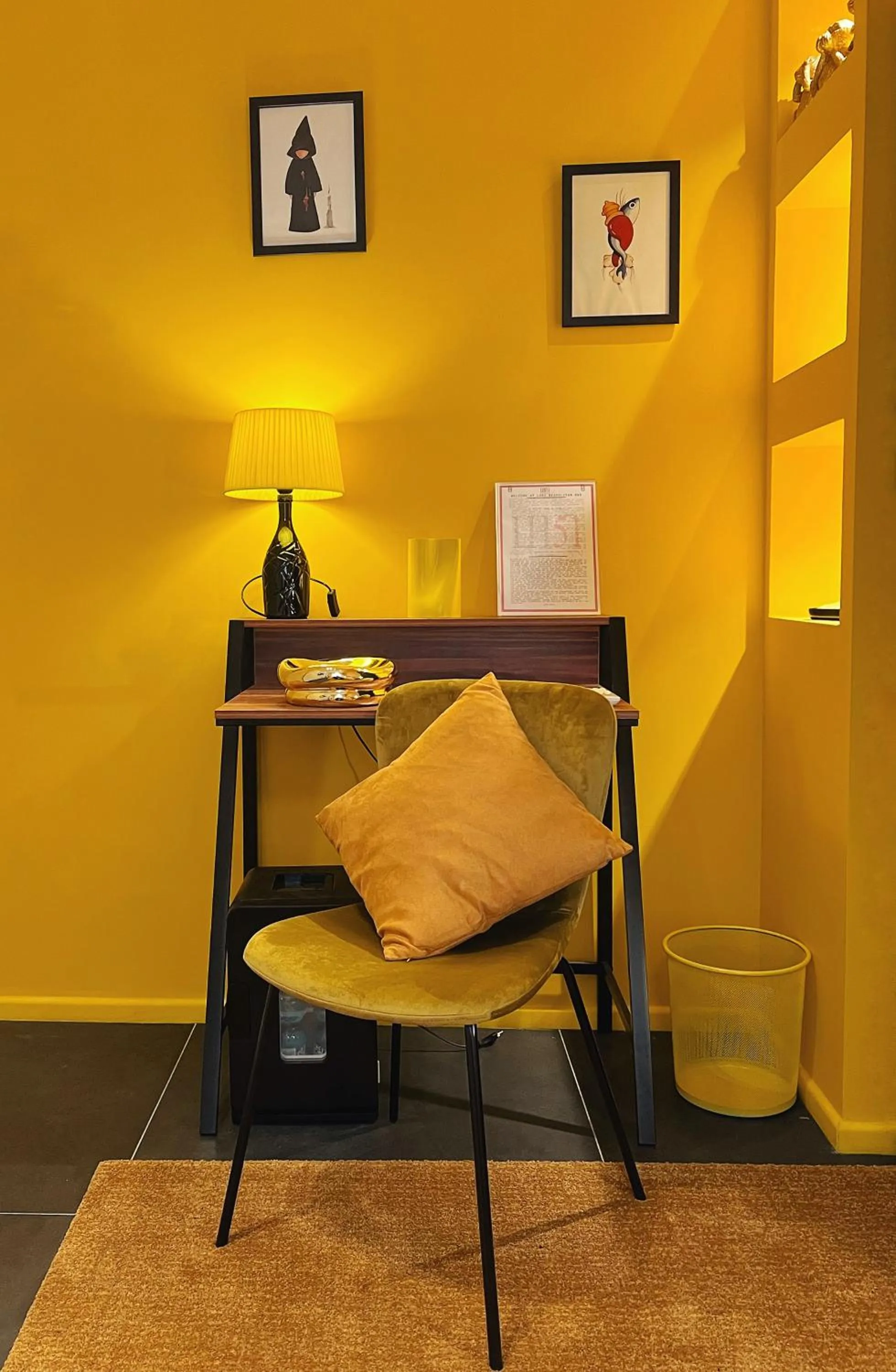 Bedroom in LH51 Rooms