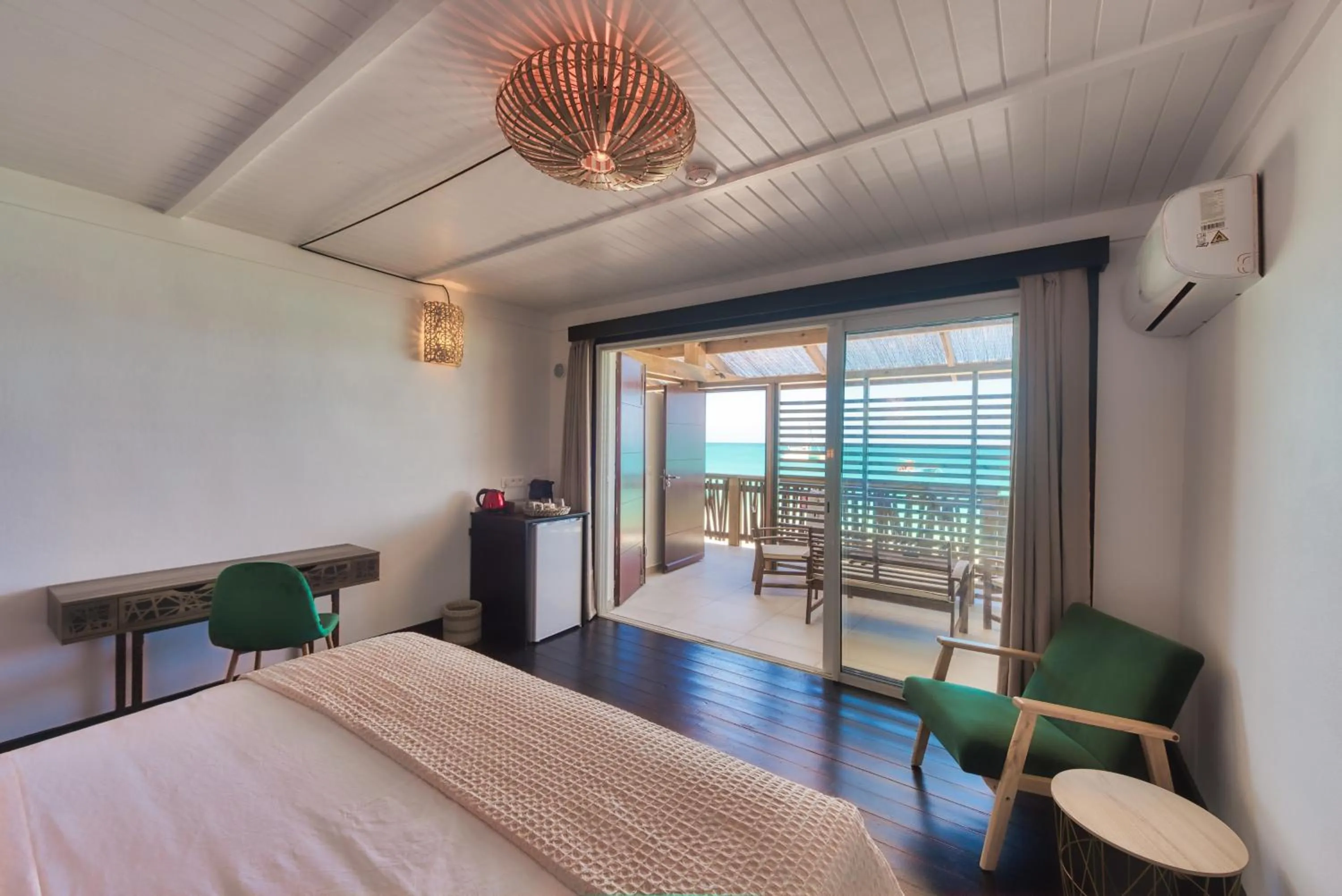 Photo of the whole room, Bed in Love Boutique Hotel