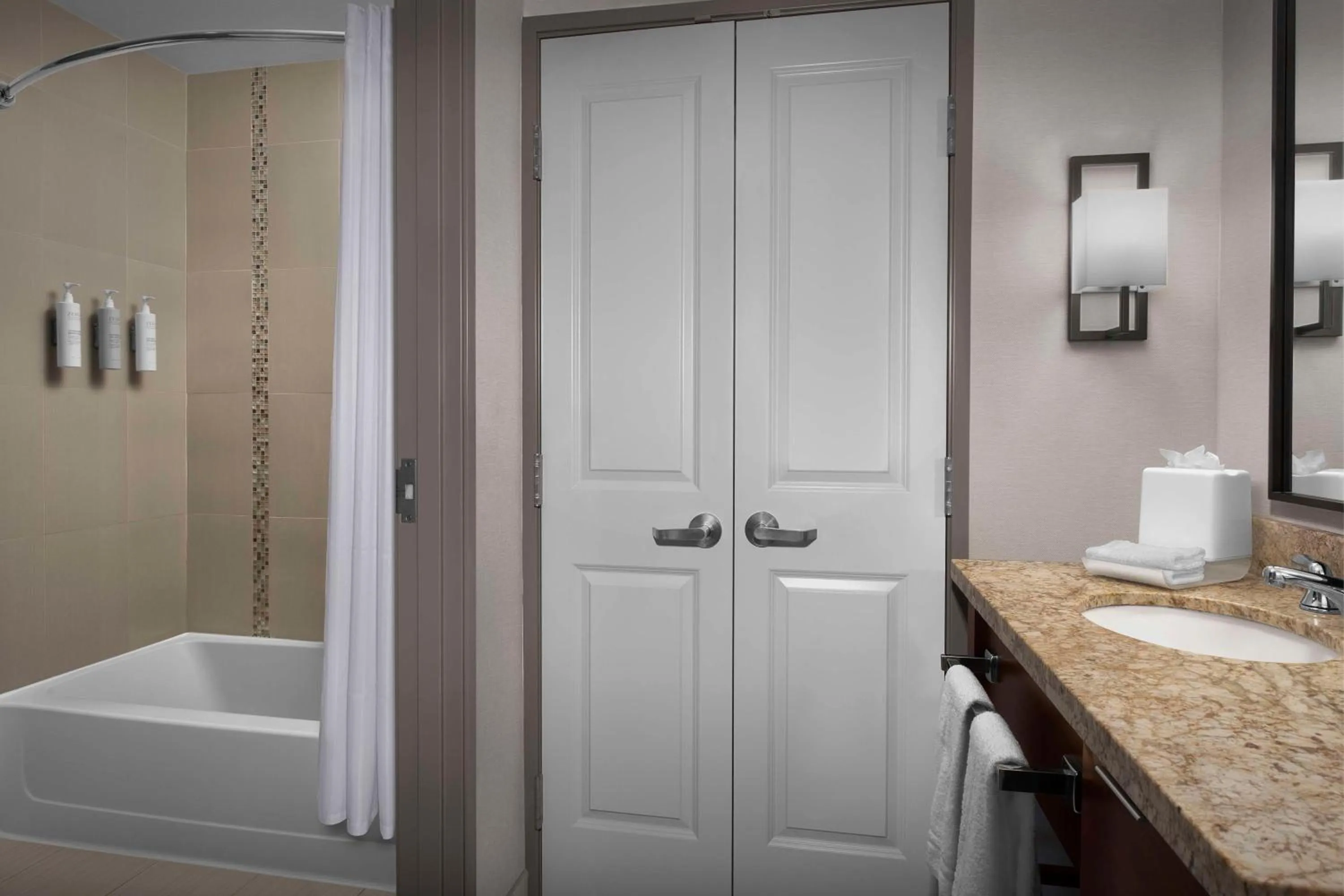 Bathroom in Homewood Suites by Hilton Seattle/Lynnwood