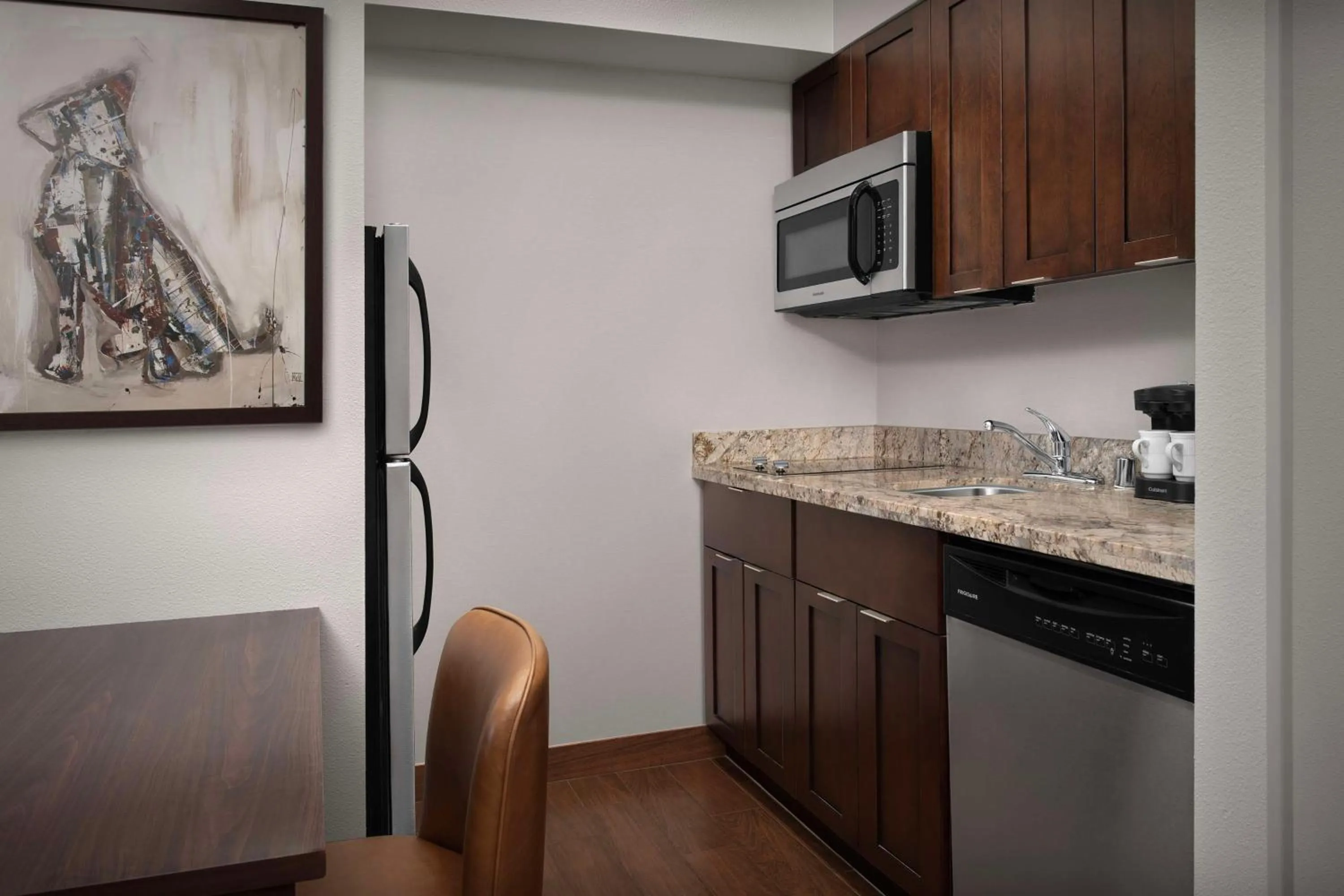 Kitchen or kitchenette in Homewood Suites by Hilton Seattle/Lynnwood