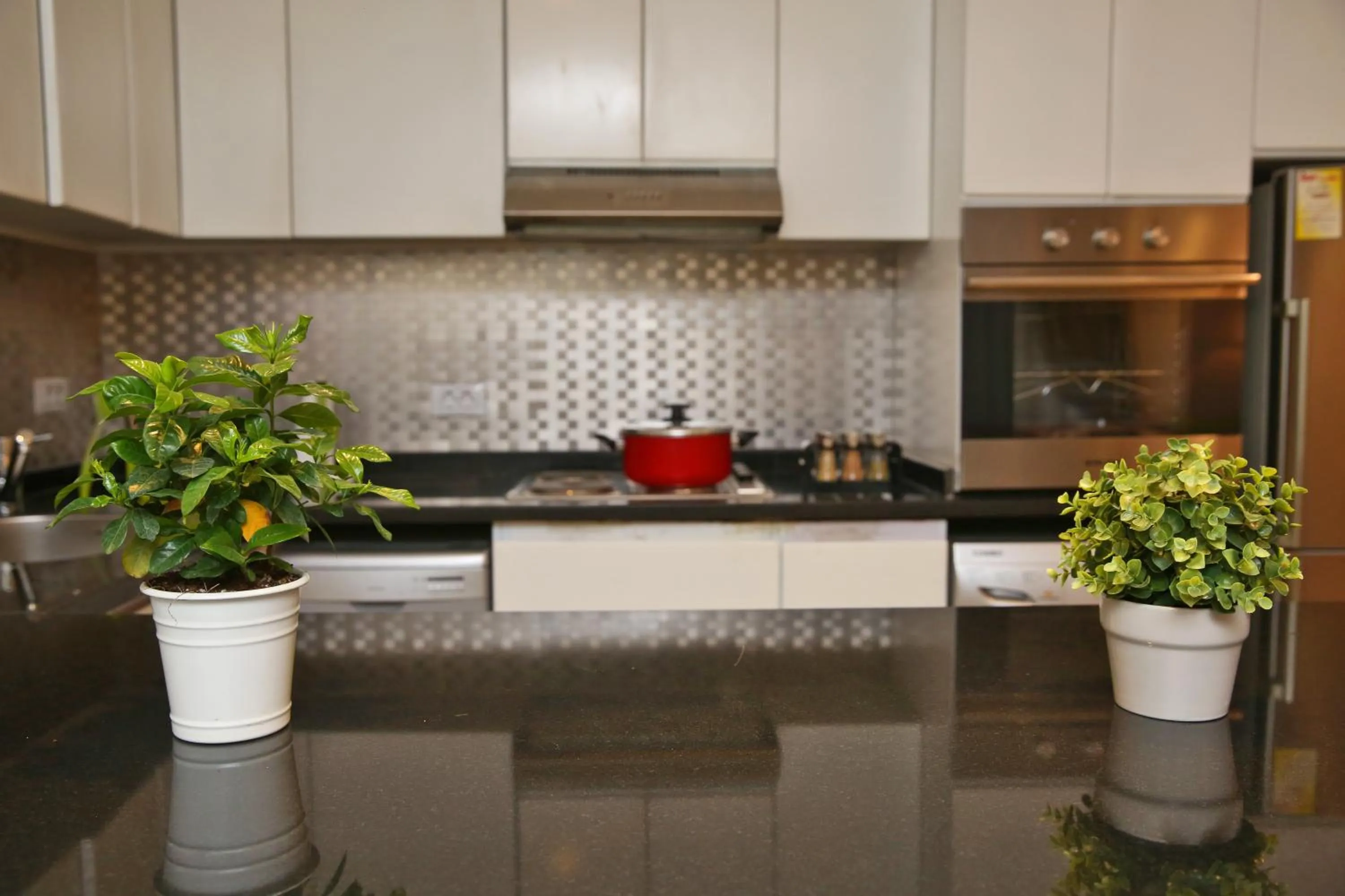 Kitchen or kitchenette in AlAshrafia Smart Residence