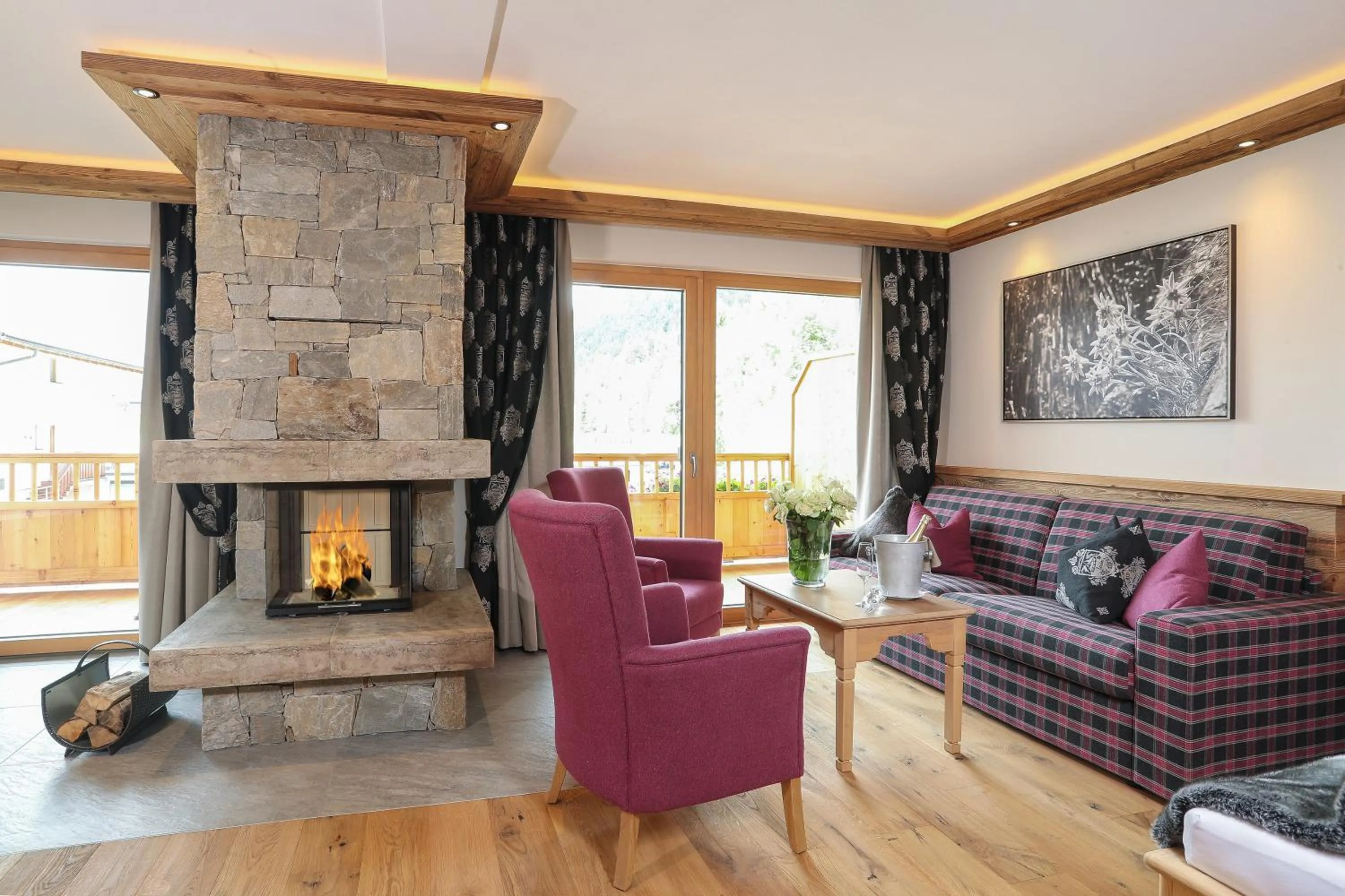 Photo of the whole room in Verwöhnhotel Kristall