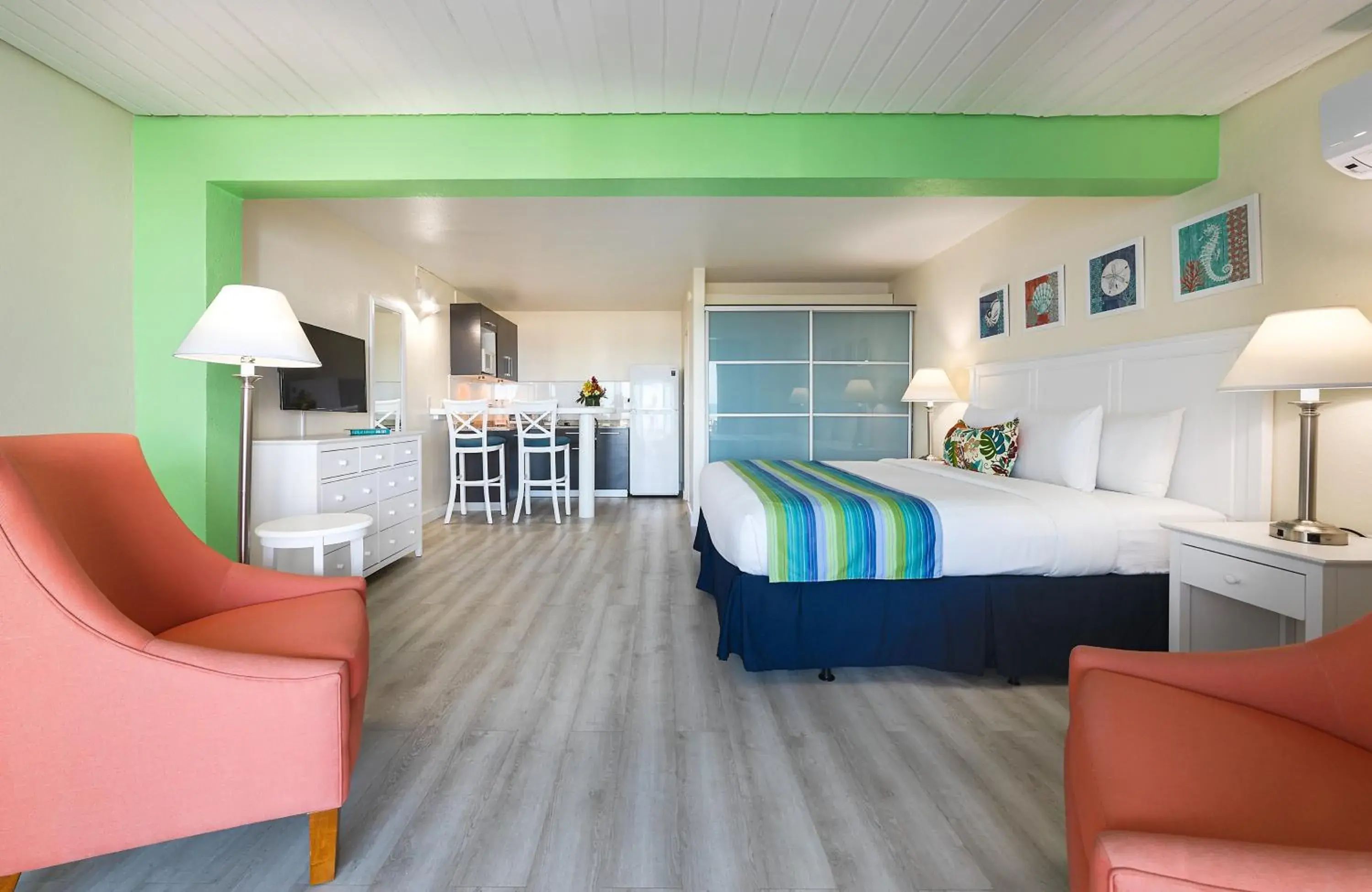 Bedroom, Bed in La Vista Resort Bedroom, Bed in La Vista Resort