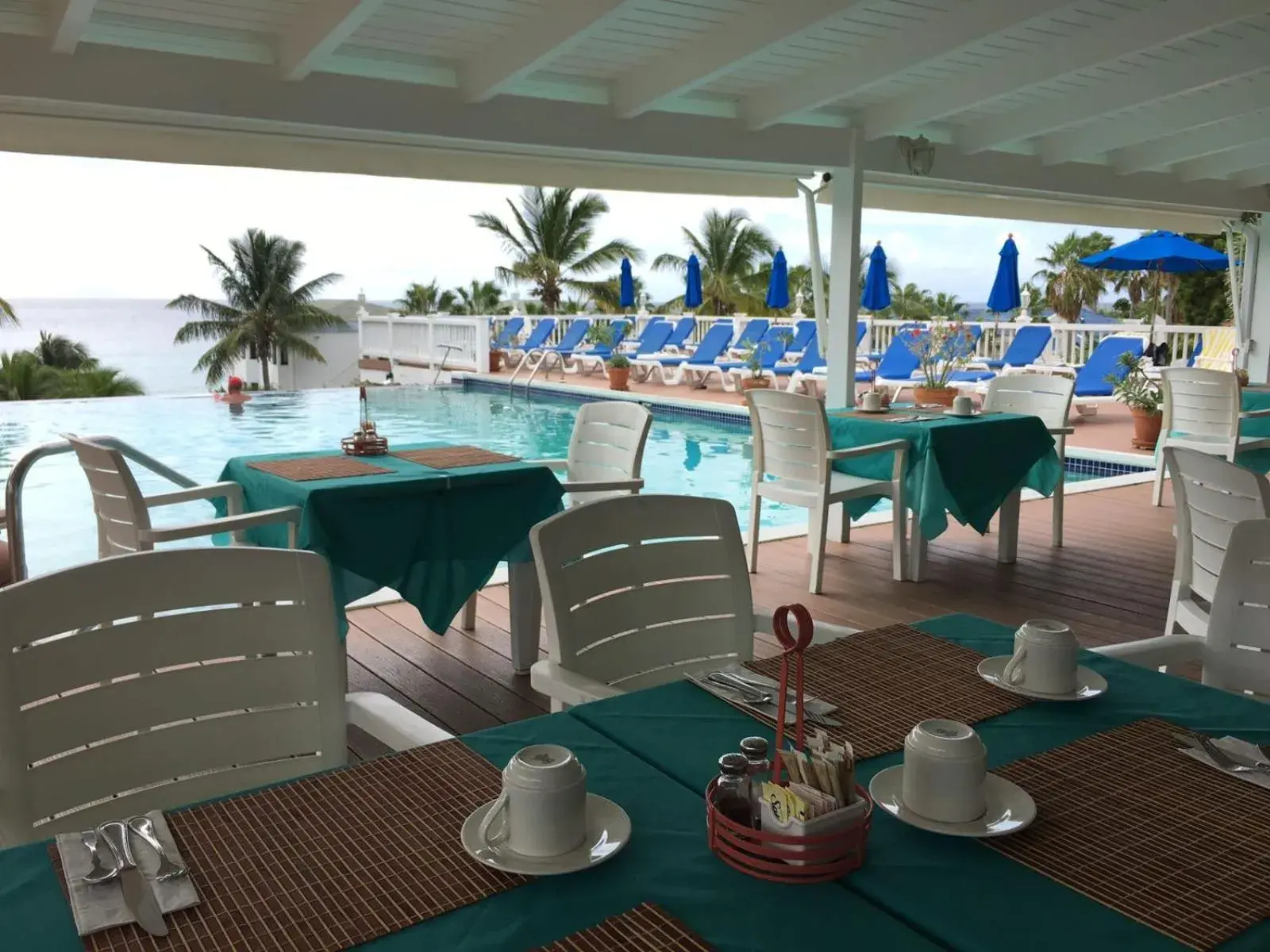 Restaurant/places to eat in La Vista Resort Restaurant/places to eat in La Vista Resort