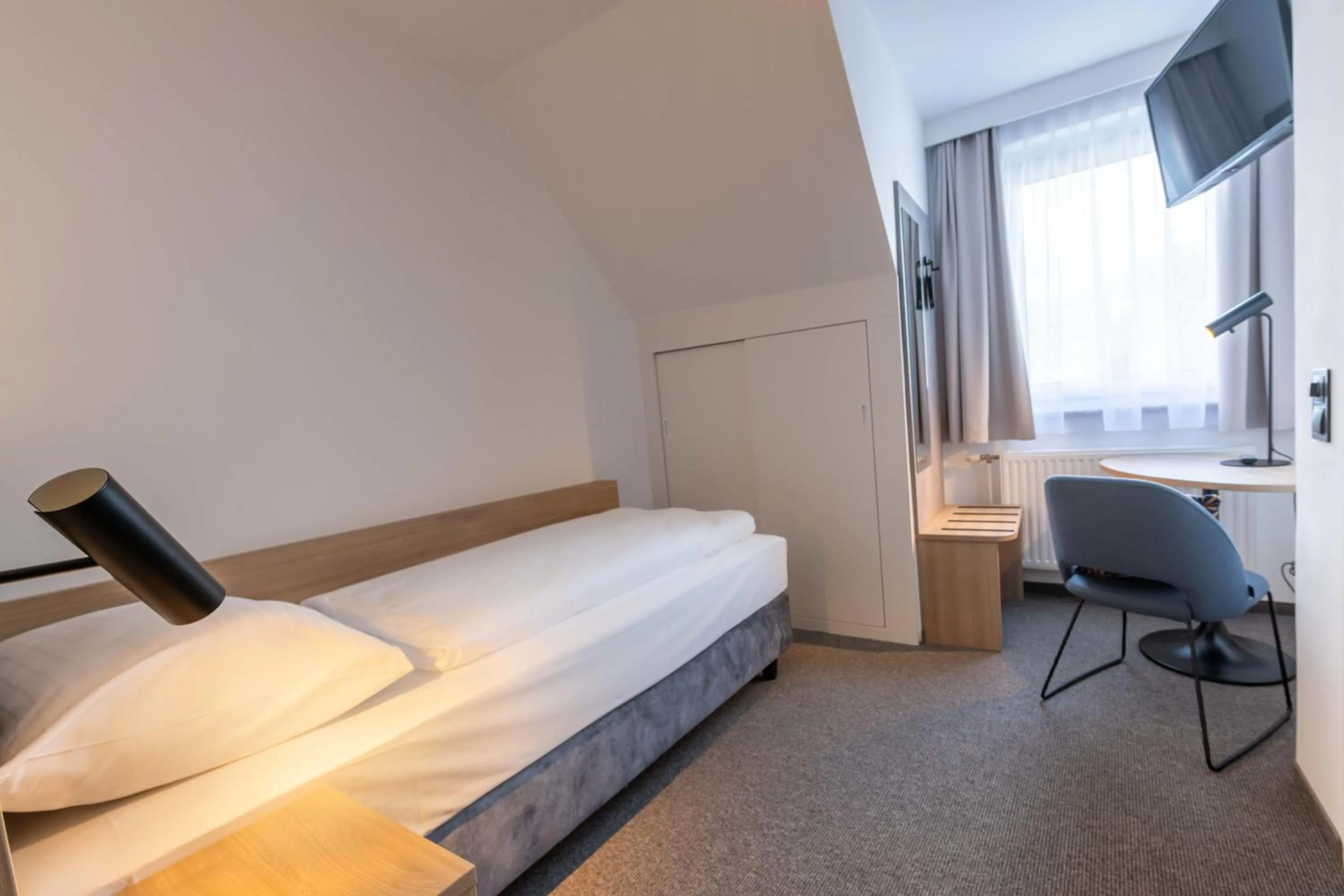 Photo of the whole room, Bed in Hotel Anker