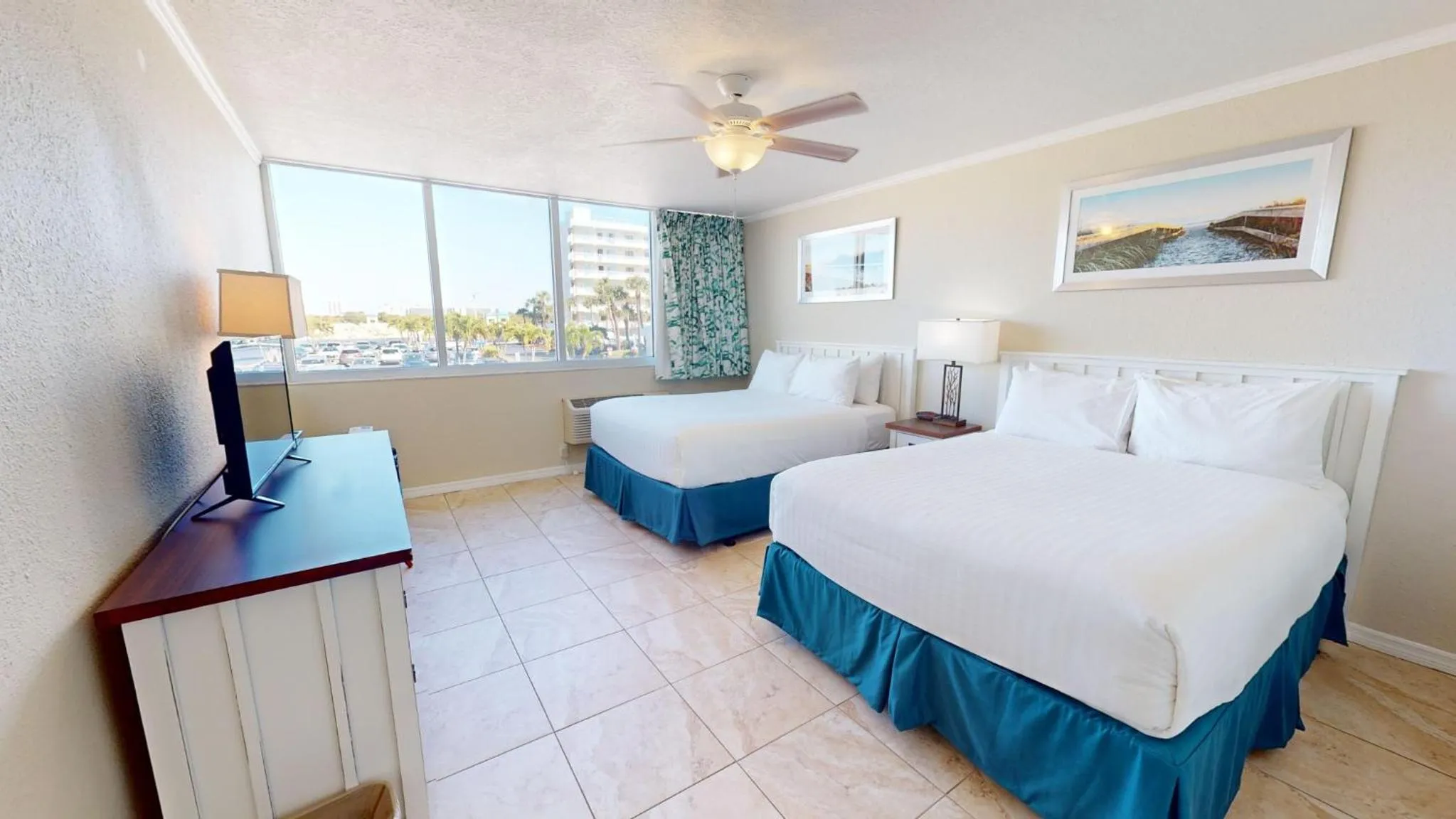 Bed in Ocean Landings Resort