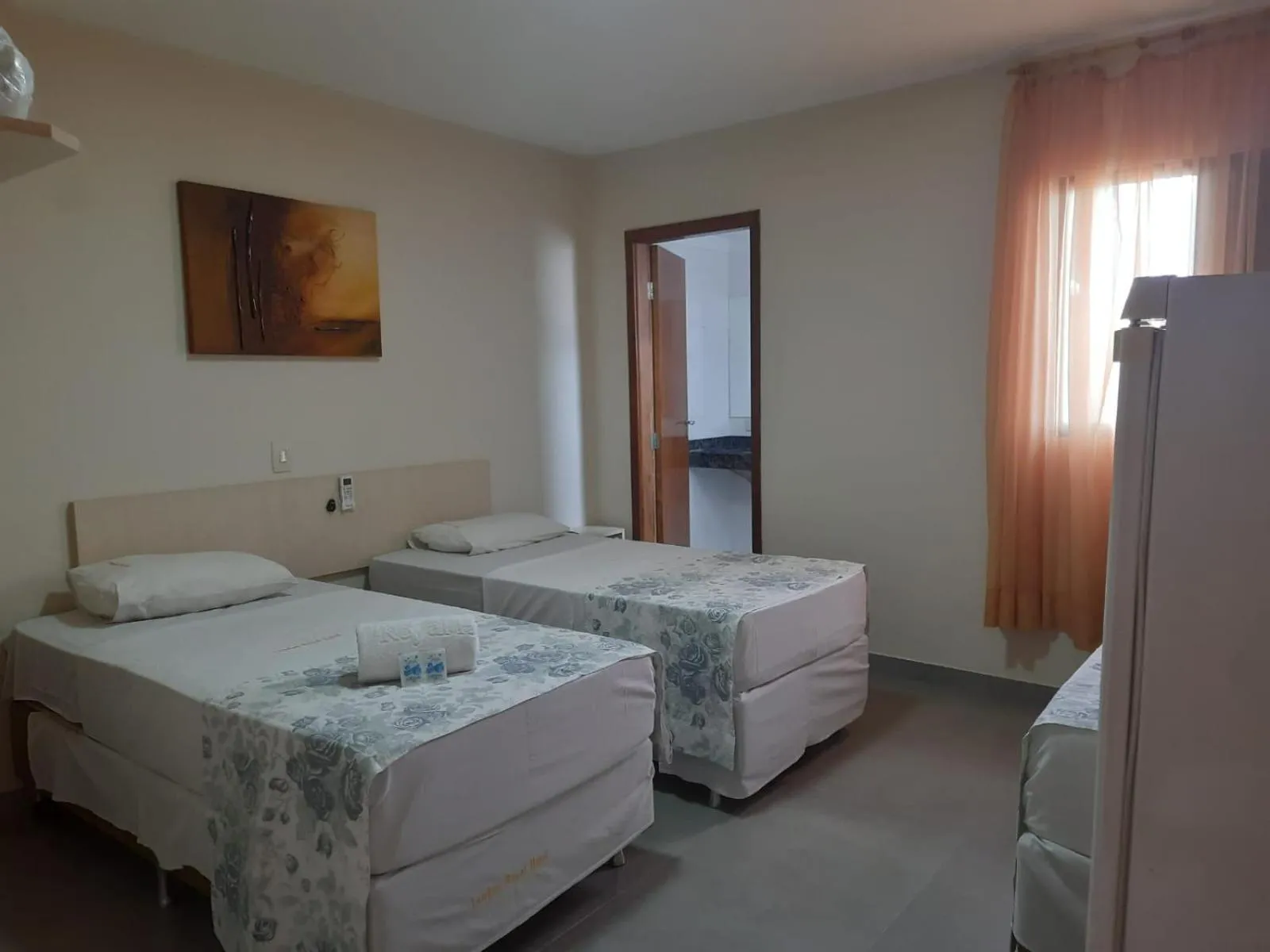 Bed in Londres Royal Hotel