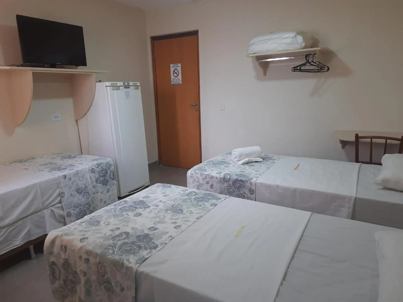 Bed in Londres Royal Hotel