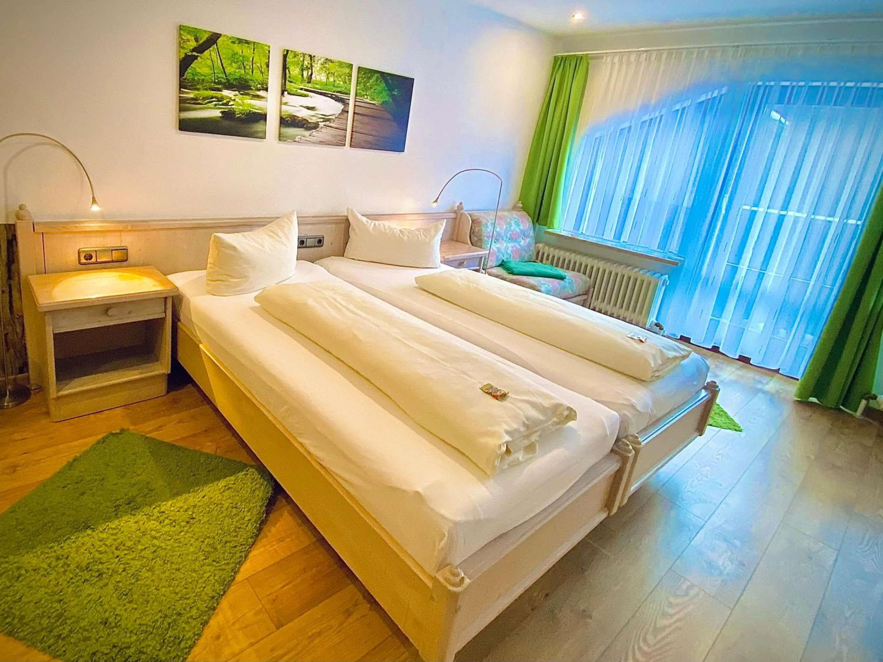 Photo of the whole room, Bed in Meister BÄR HOTEL Am Wald