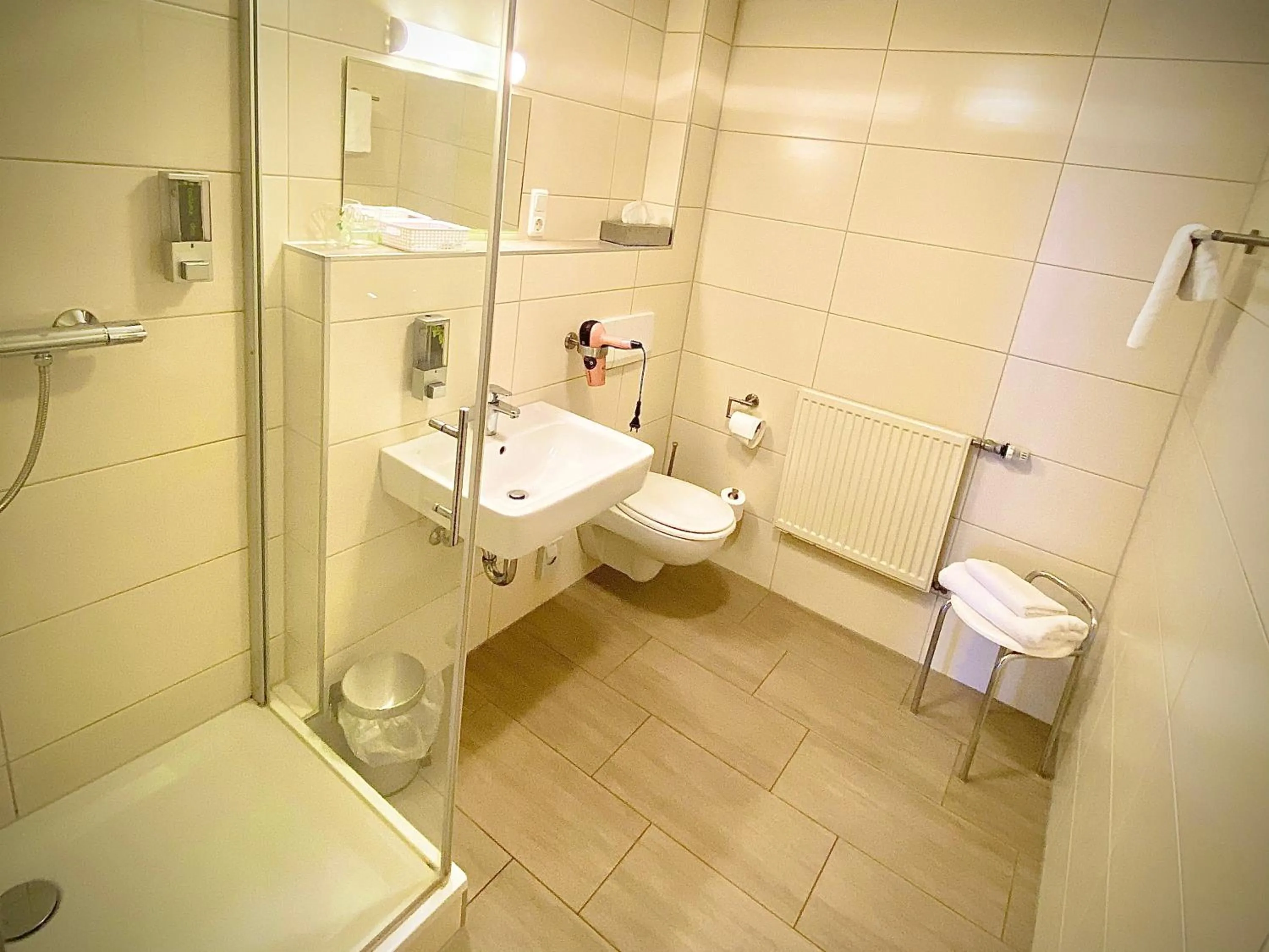 Bathroom in Meister BÄR HOTEL Am Wald