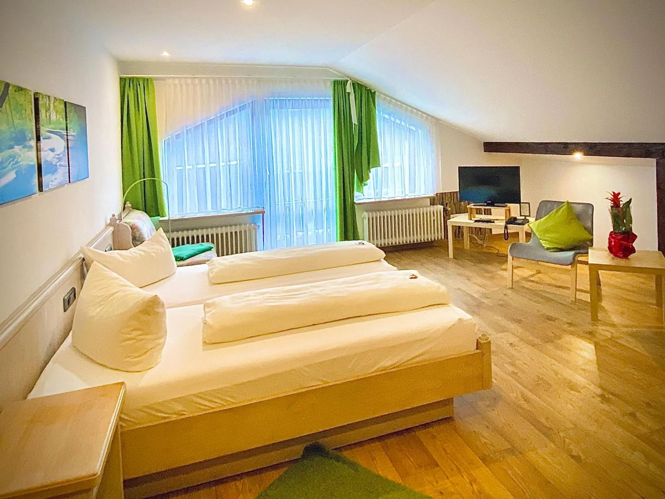 Bed in Meister BÄR HOTEL Am Wald