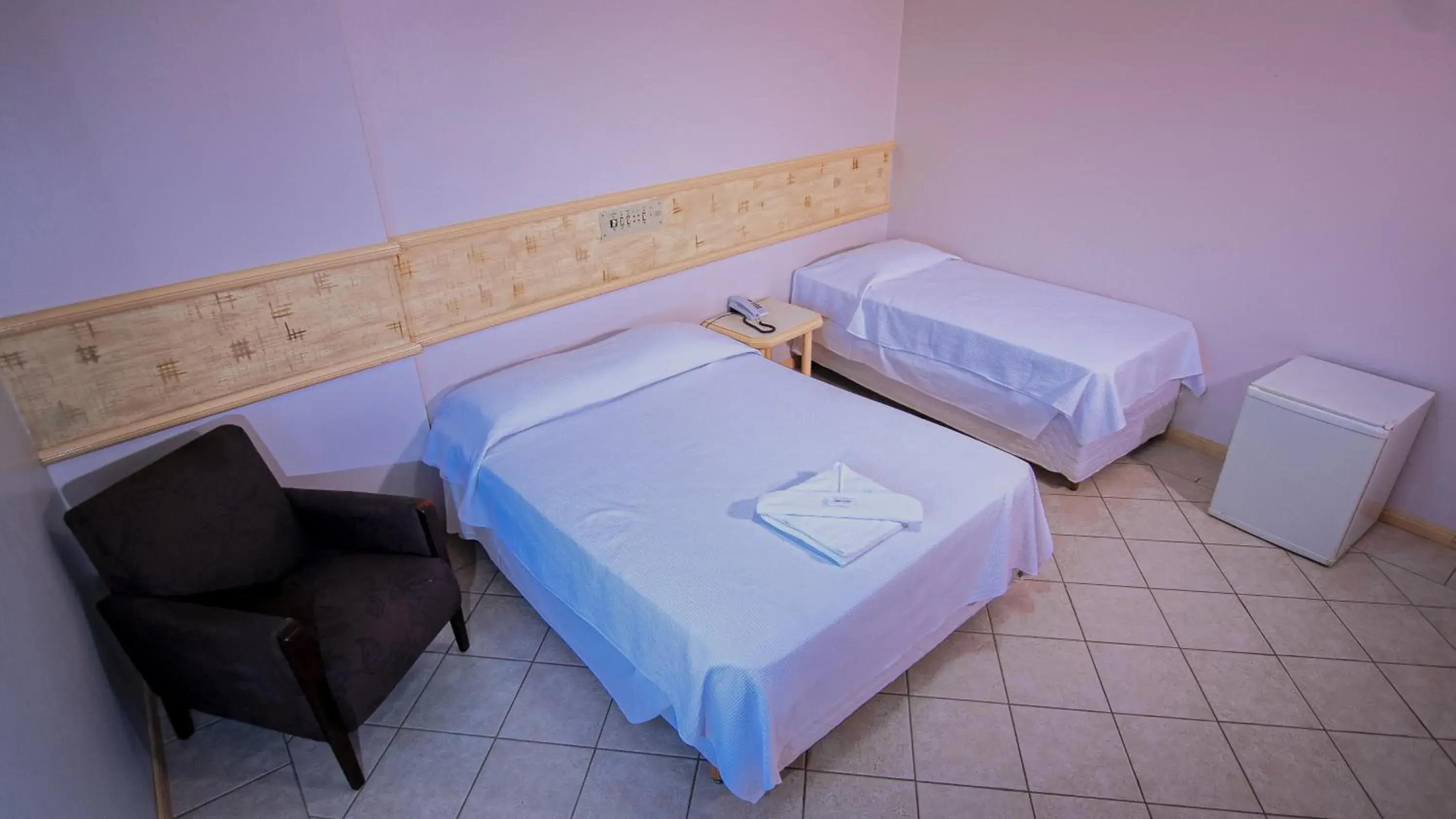 Deluxe Family Room - single occupancy in Hotel Center Deluxe Family Room - single occupancy in Hotel Center