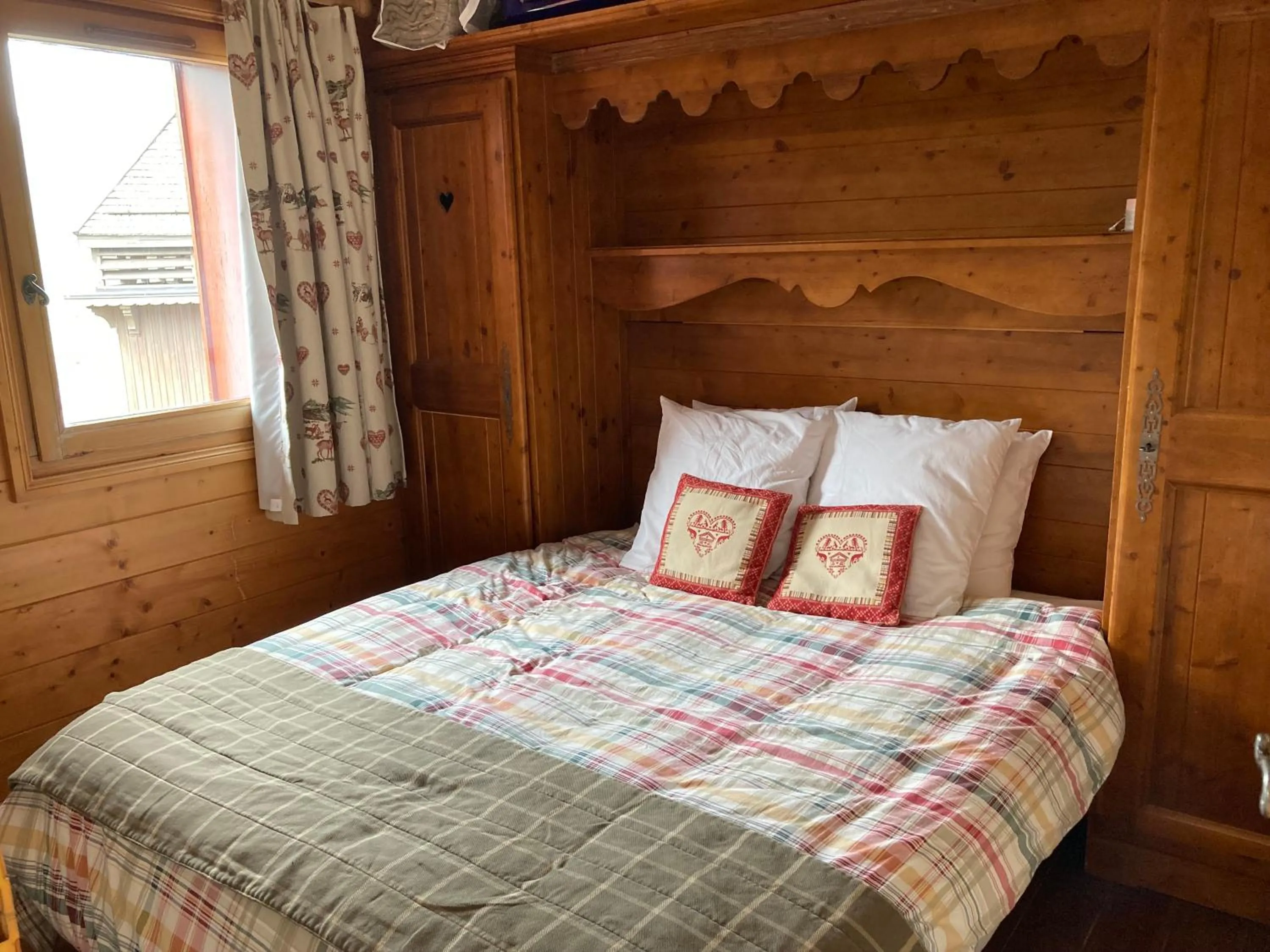 Bedroom, Bed in Les Alpages de Reberty